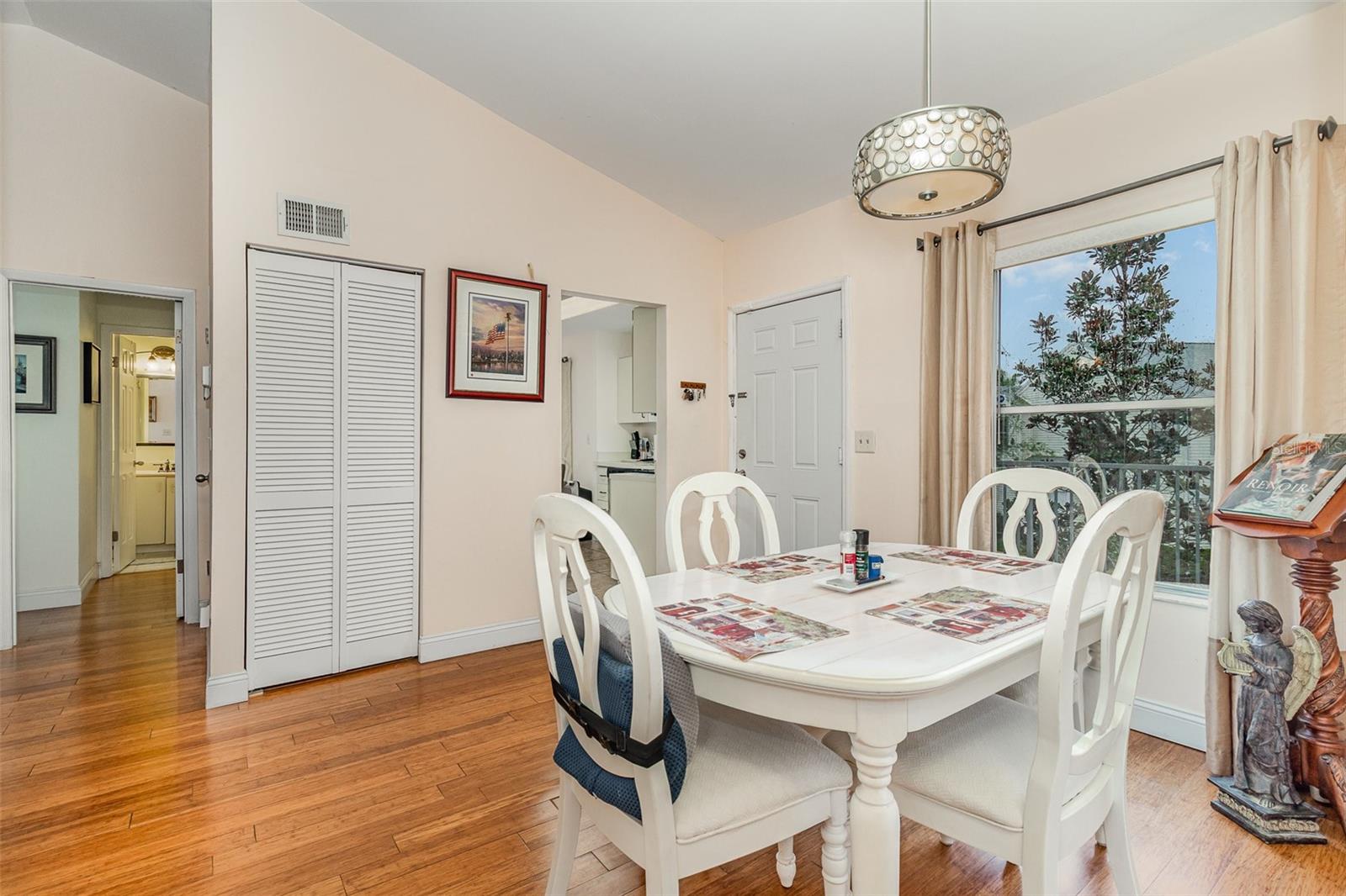 2552 WOODGATE BLVD #204, ORLANDO, FL, 32822