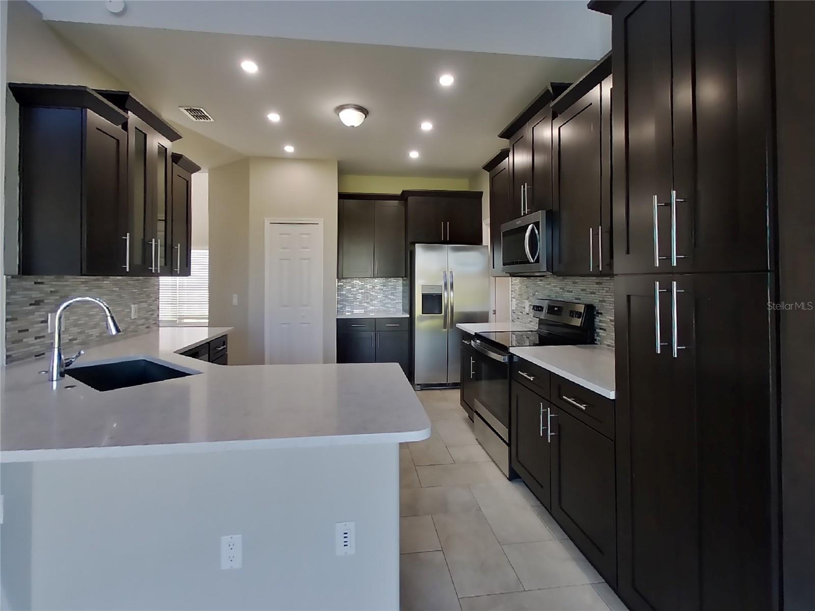 495 BRITTEN DR, KISSIMMEE, FL, 34758