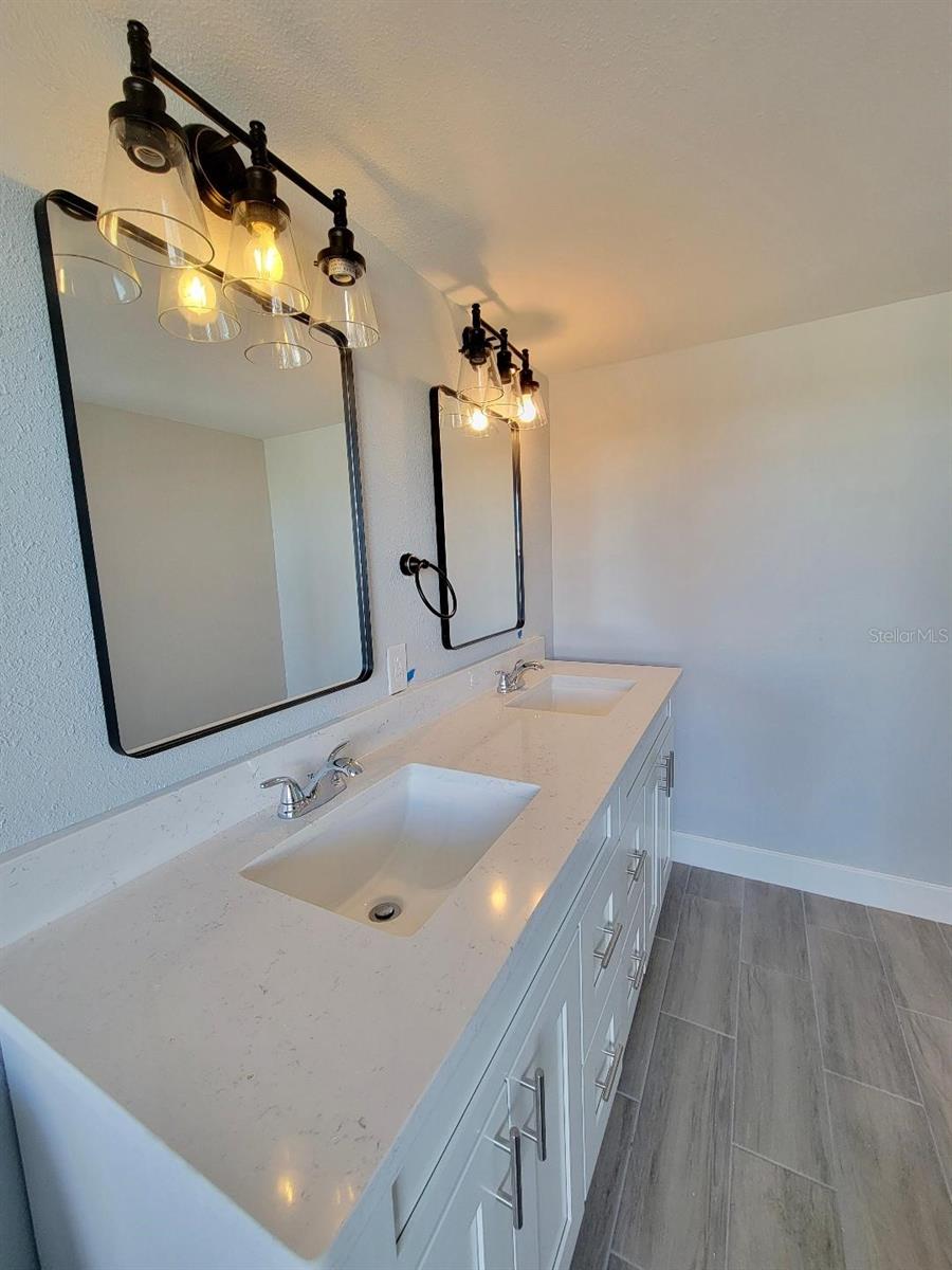 1247 PRICE CIR NW, PORT CHARLOTTE, FL, 33948