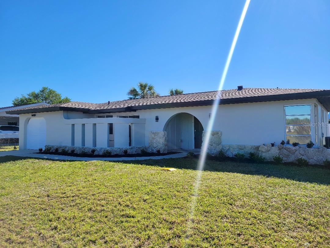 1247 PRICE CIR NW, PORT CHARLOTTE, FL, 33948
