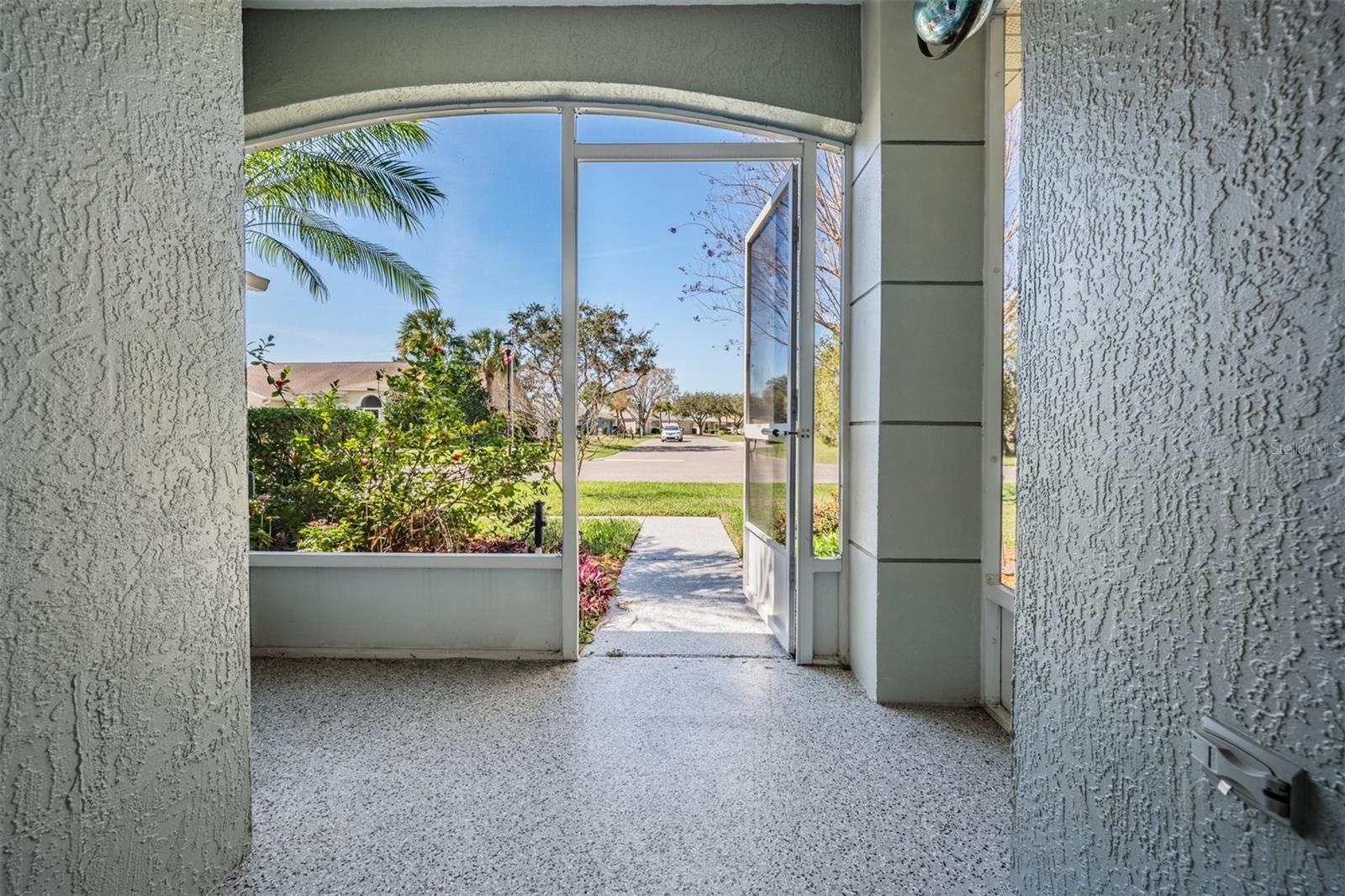 10237 COLLAR DR, SAN ANTONIO, FL, 33576