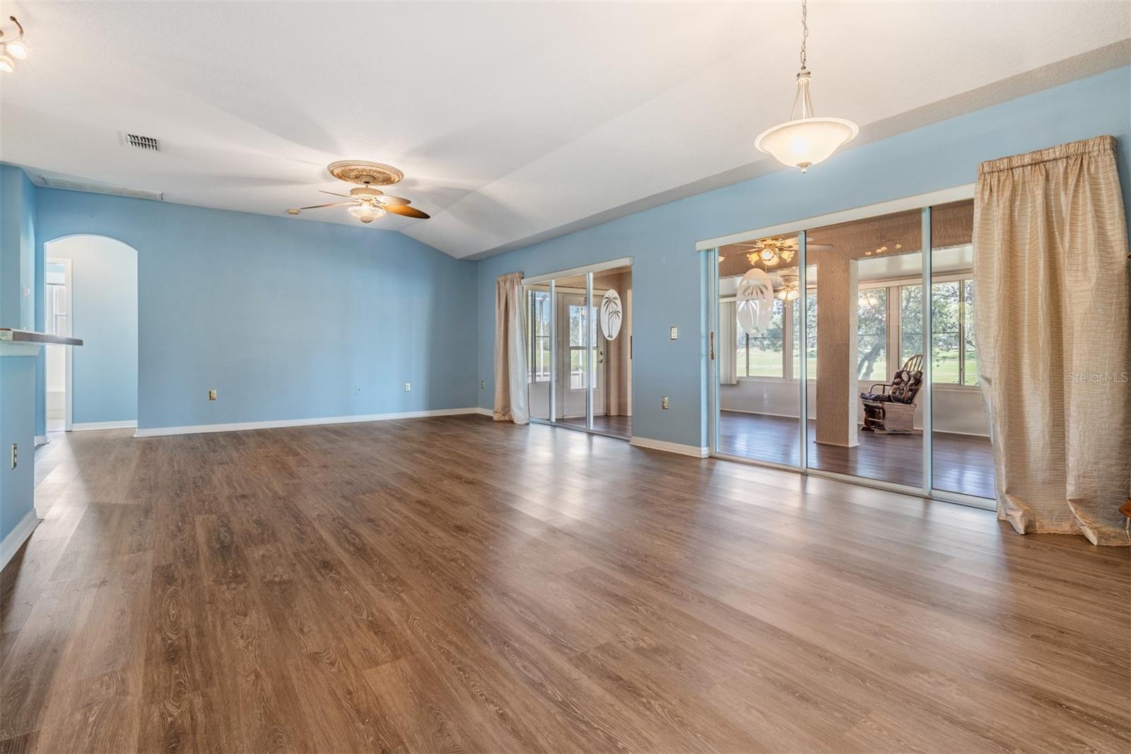 10237 COLLAR DR, SAN ANTONIO, FL, 33576