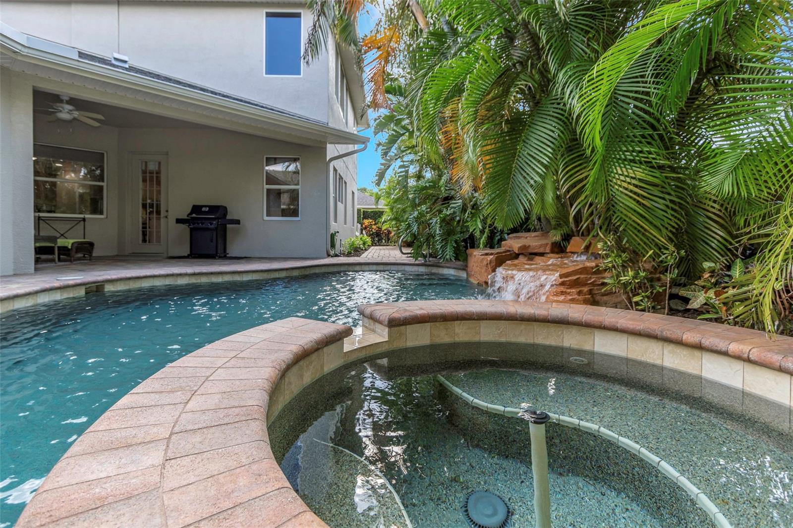 2910 SUNRISE DR, CLEARWATER, FL, 33759