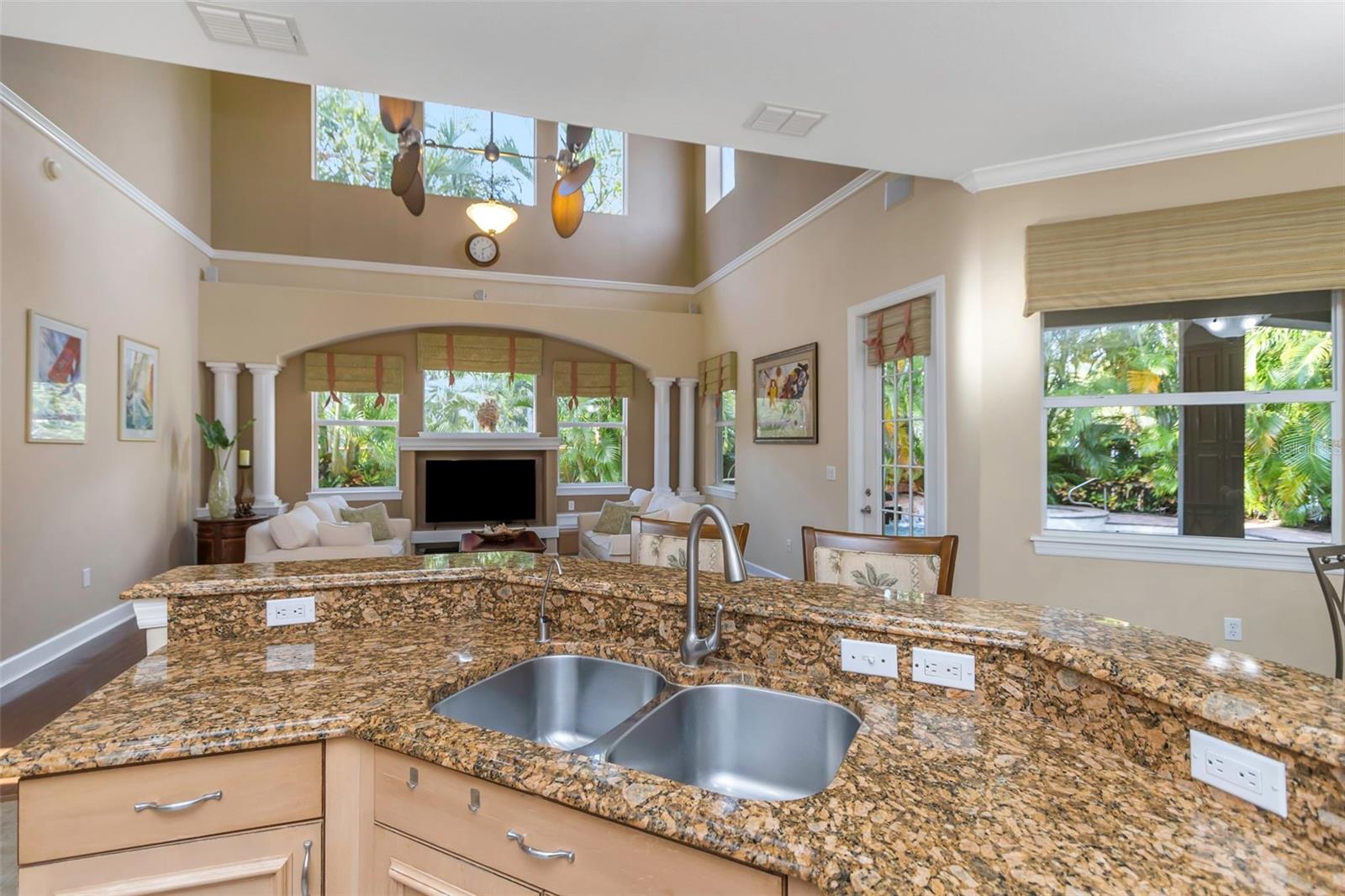 2910 SUNRISE DR, CLEARWATER, FL, 33759