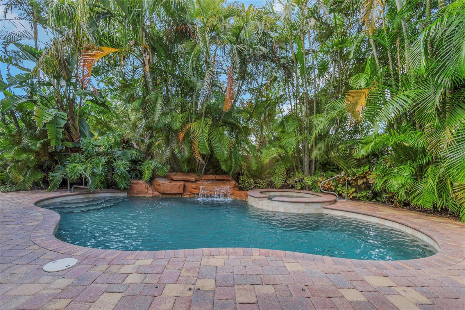 2910 SUNRISE DR, CLEARWATER, FL, 33759