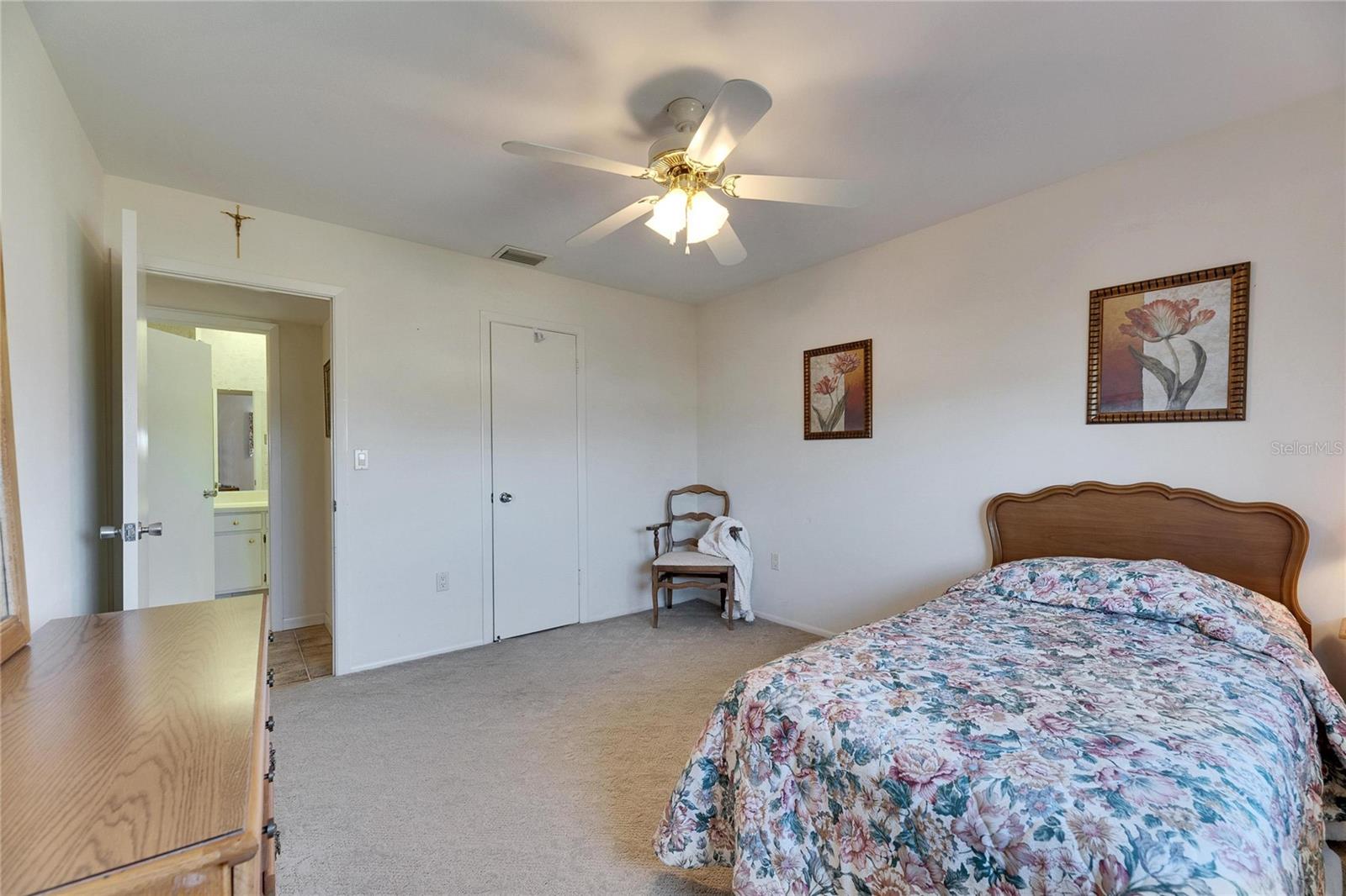 1504 VALLEY FORGE BLVD, SUN CITY CENTER, FL, 33573