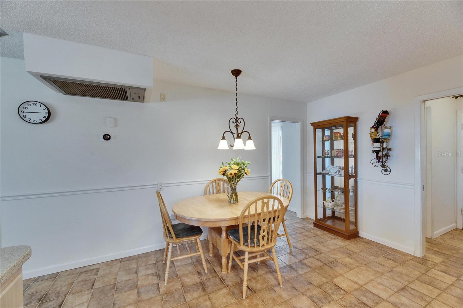 1504 VALLEY FORGE BLVD, SUN CITY CENTER, FL, 33573