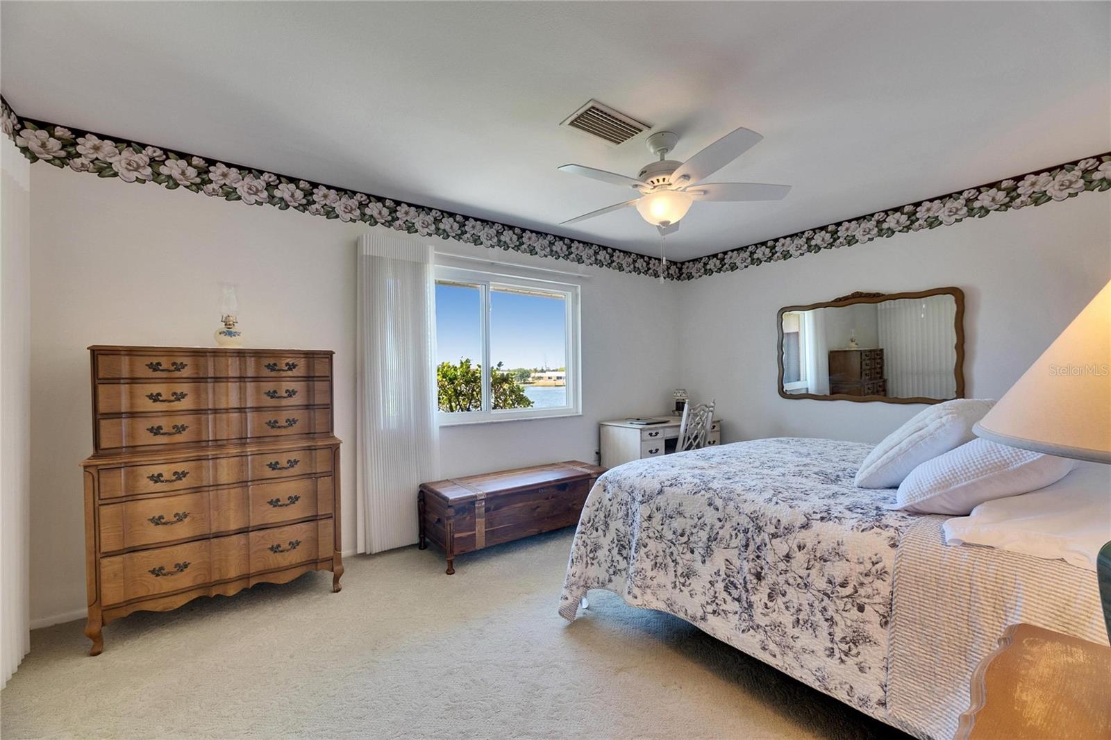 1504 VALLEY FORGE BLVD, SUN CITY CENTER, FL, 33573