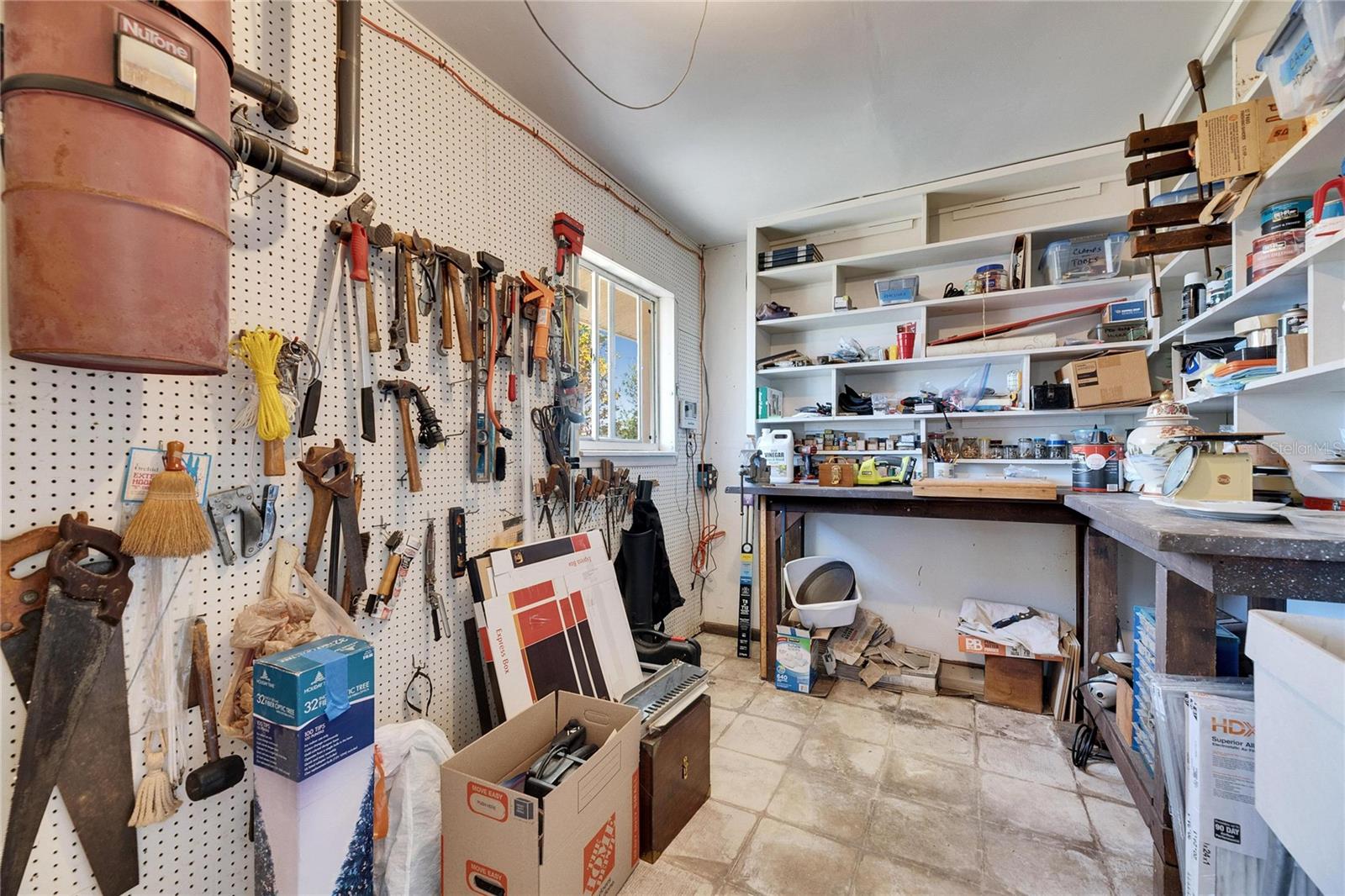 1504 VALLEY FORGE BLVD, SUN CITY CENTER, FL, 33573