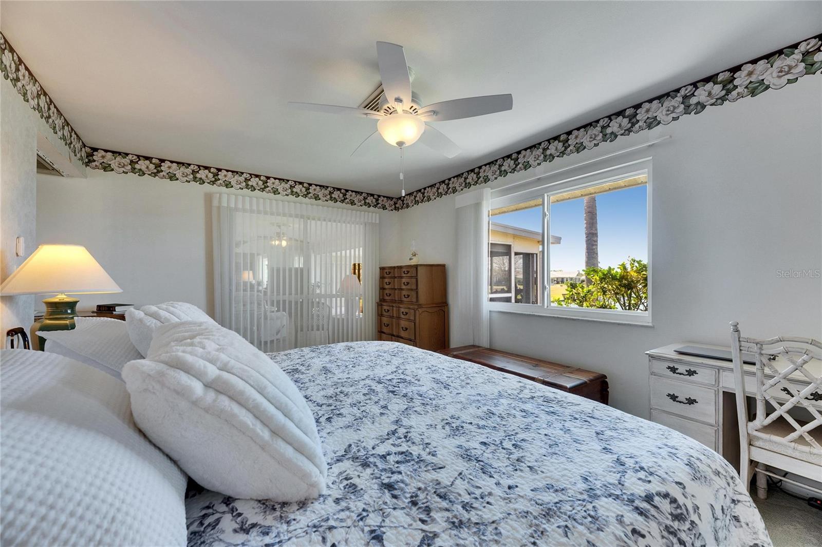 1504 VALLEY FORGE BLVD, SUN CITY CENTER, FL, 33573