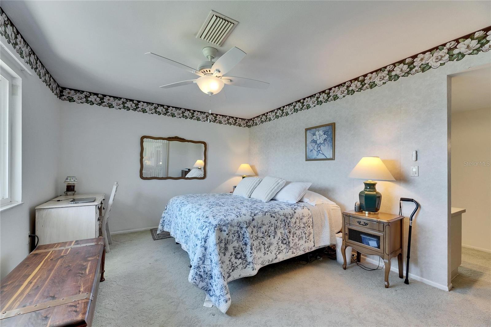 1504 VALLEY FORGE BLVD, SUN CITY CENTER, FL, 33573