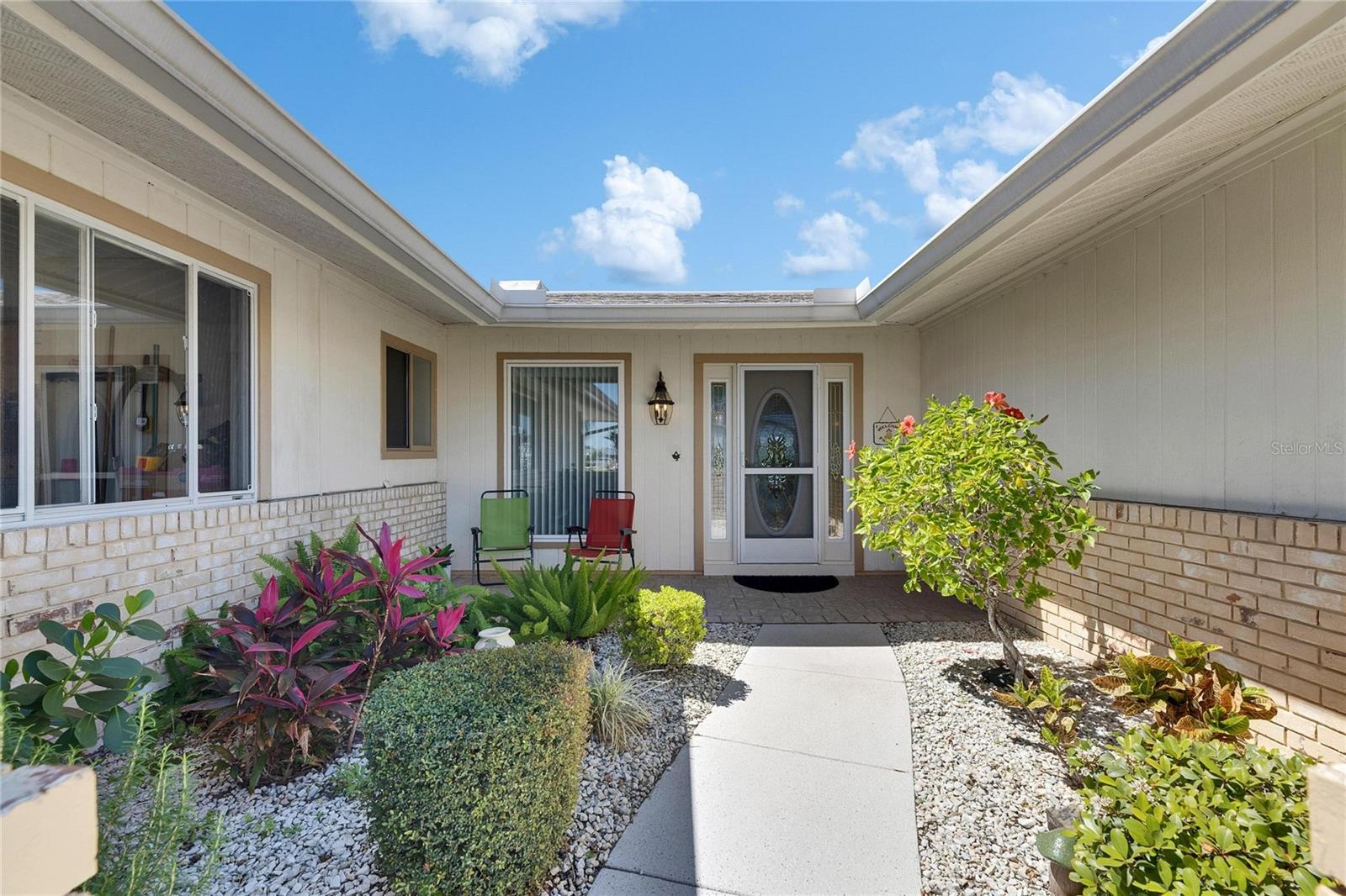 1504 VALLEY FORGE BLVD, SUN CITY CENTER, FL, 33573