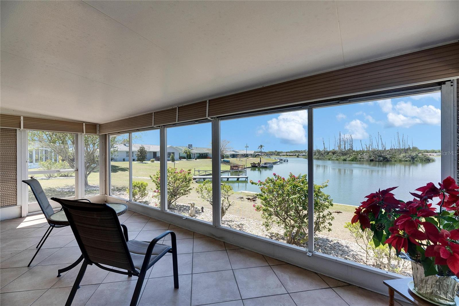 1504 VALLEY FORGE BLVD, SUN CITY CENTER, FL, 33573