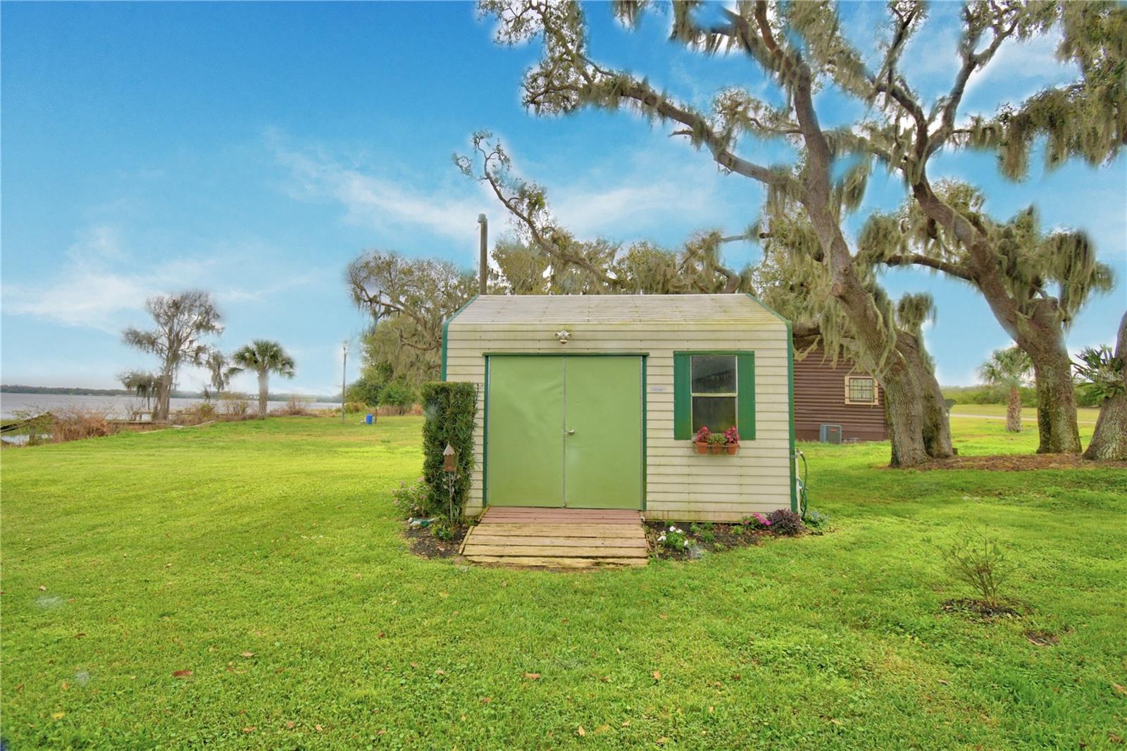 1301 S LAKE REEDY BLVD, FROSTPROOF, FL, 33843
