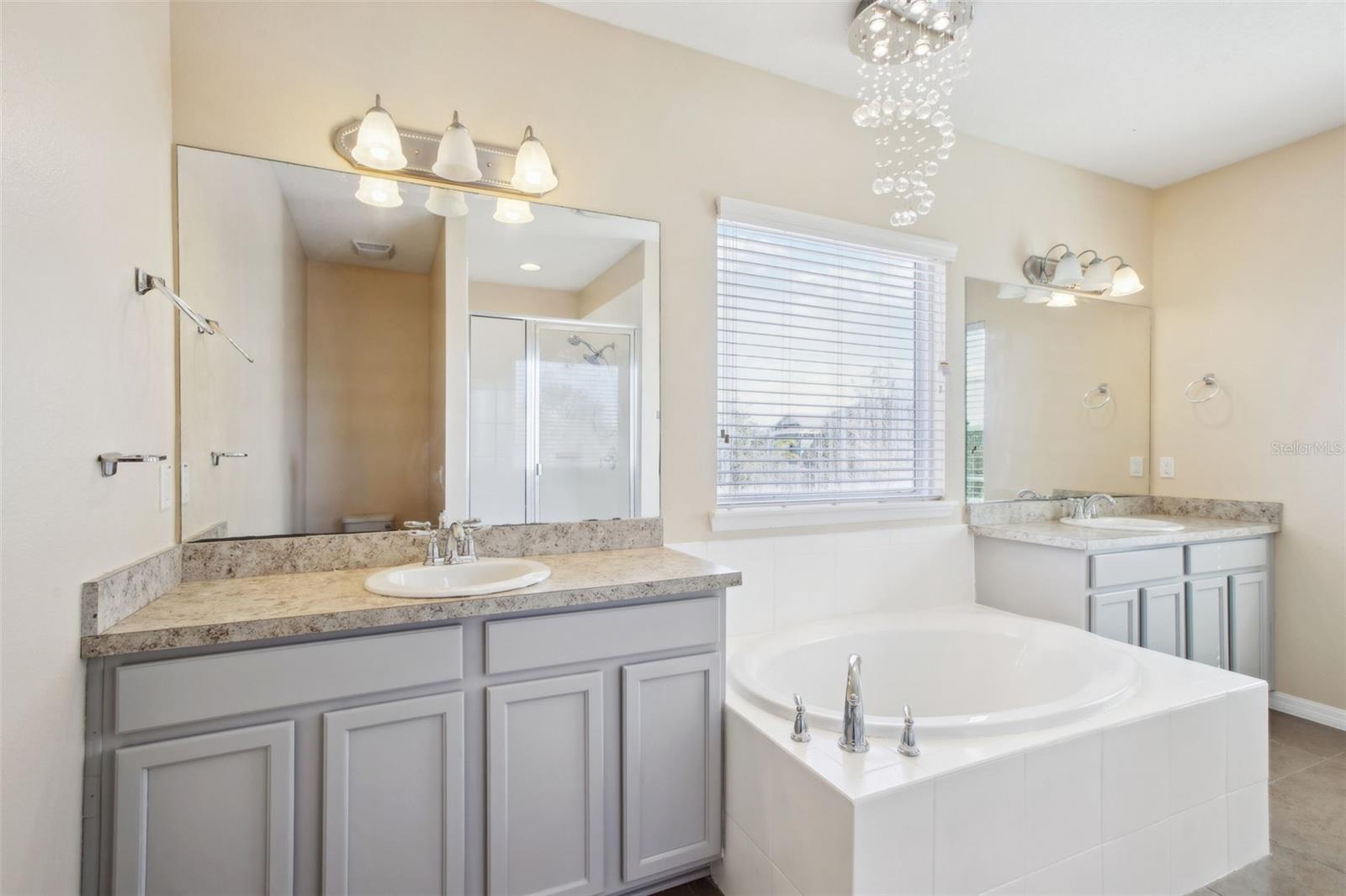 11549 TANGLE BRANCH LN, GIBSONTON, FL, 33534