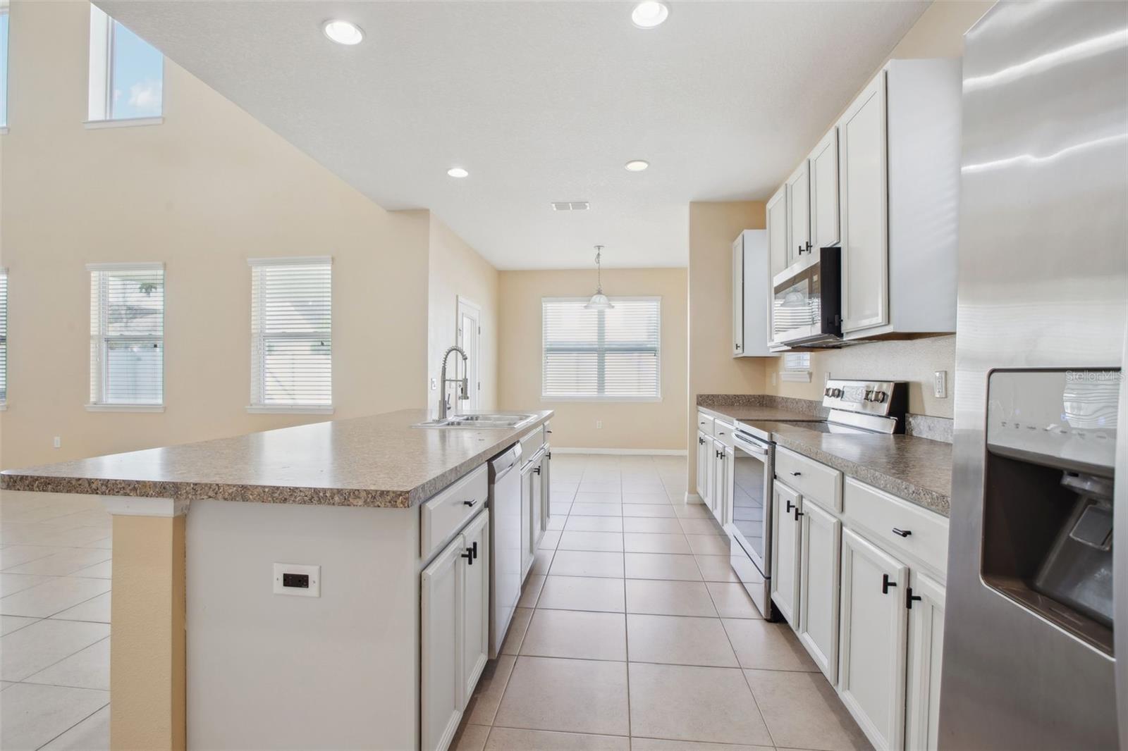 11549 TANGLE BRANCH LN, GIBSONTON, FL, 33534
