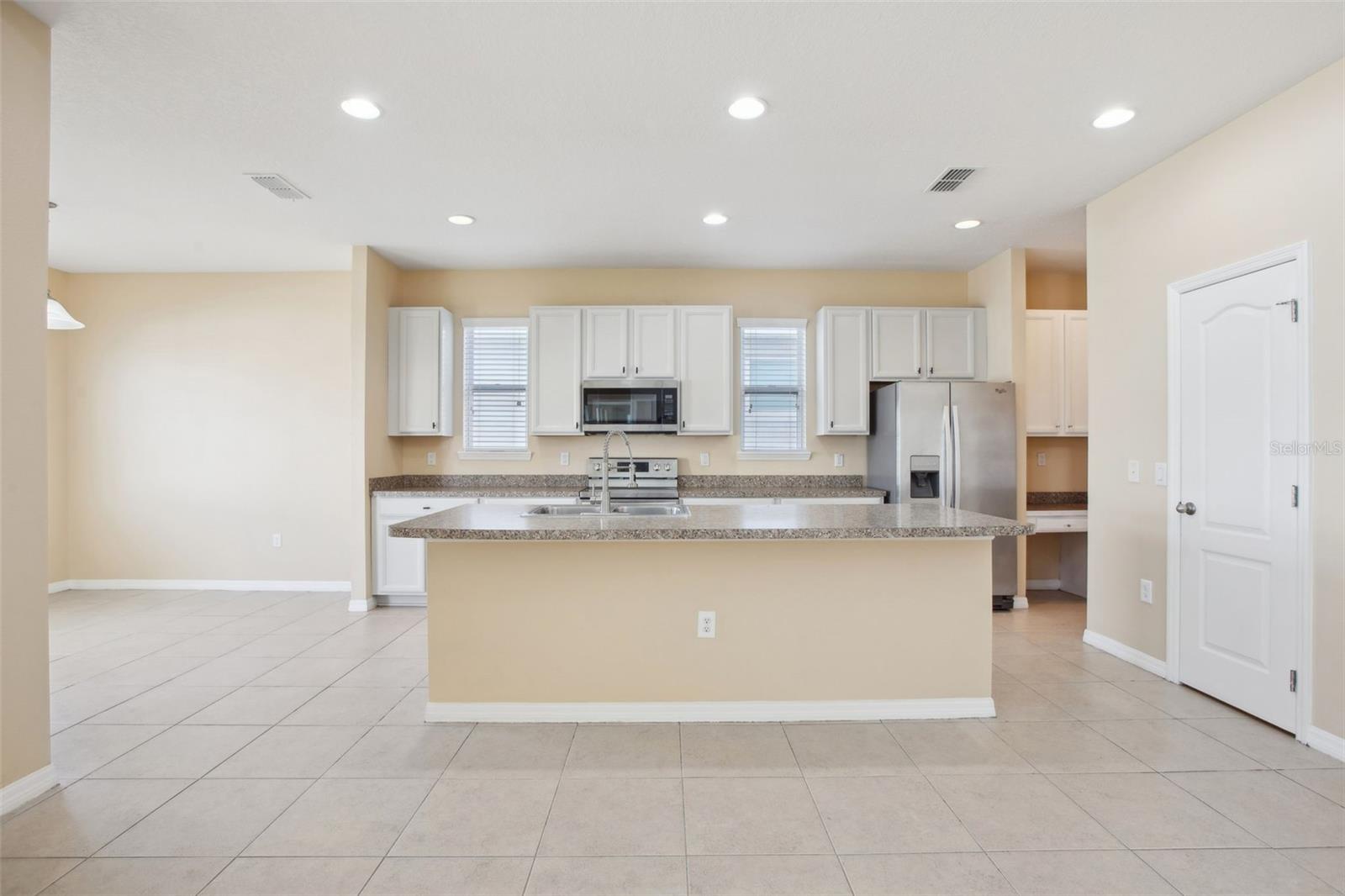 11549 TANGLE BRANCH LN, GIBSONTON, FL, 33534