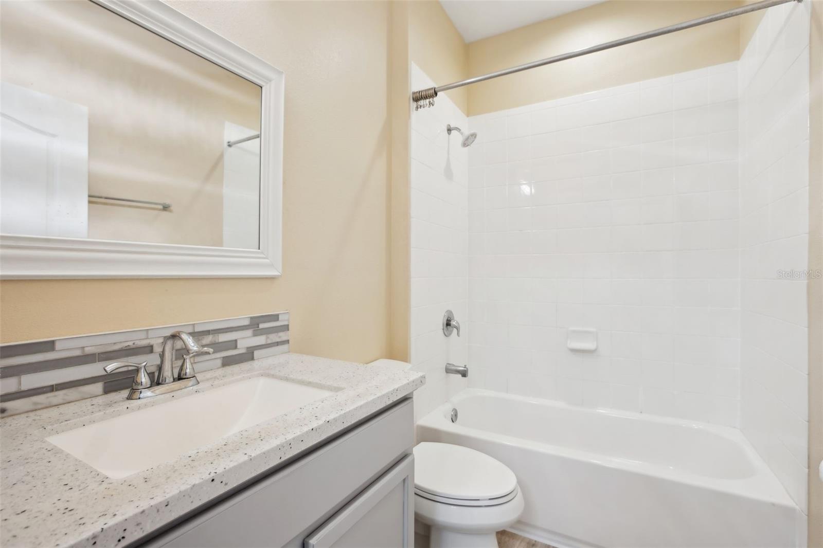 11549 TANGLE BRANCH LN, GIBSONTON, FL, 33534