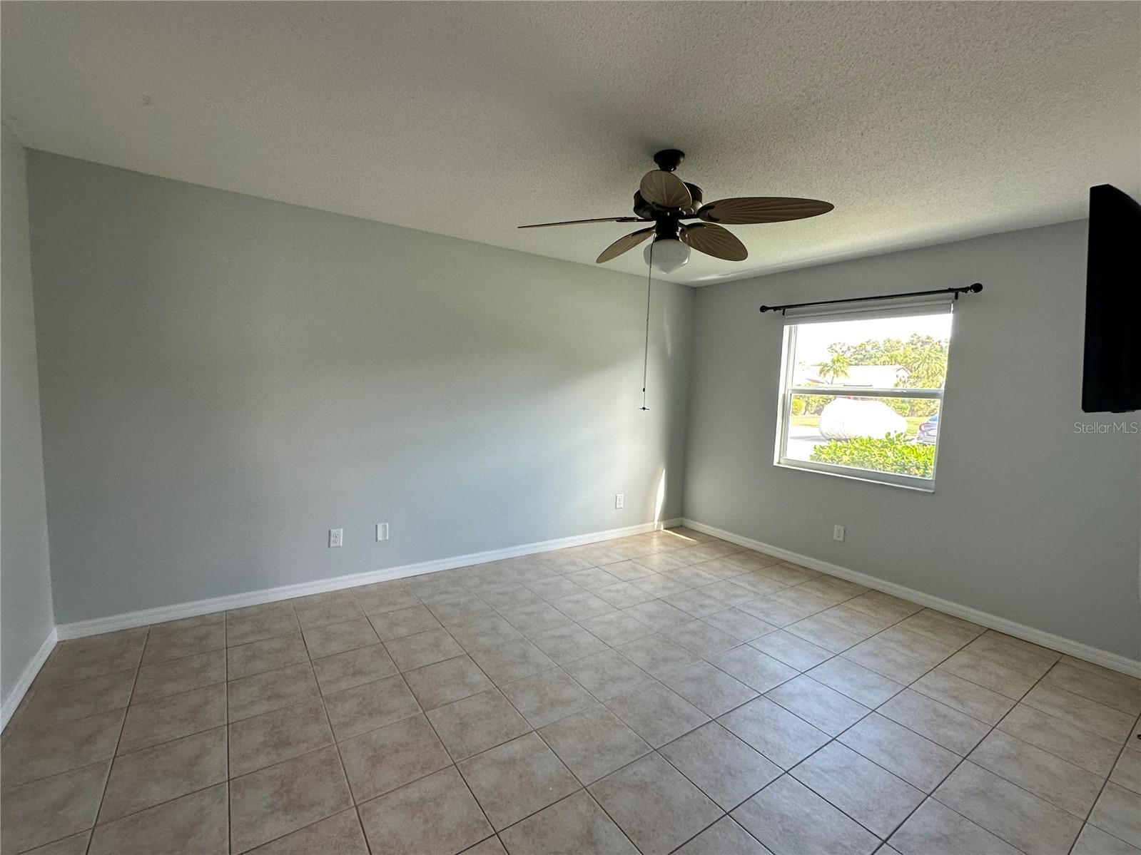 2105 PUEBLO CIR #V2, SARASOTA, FL, 34231