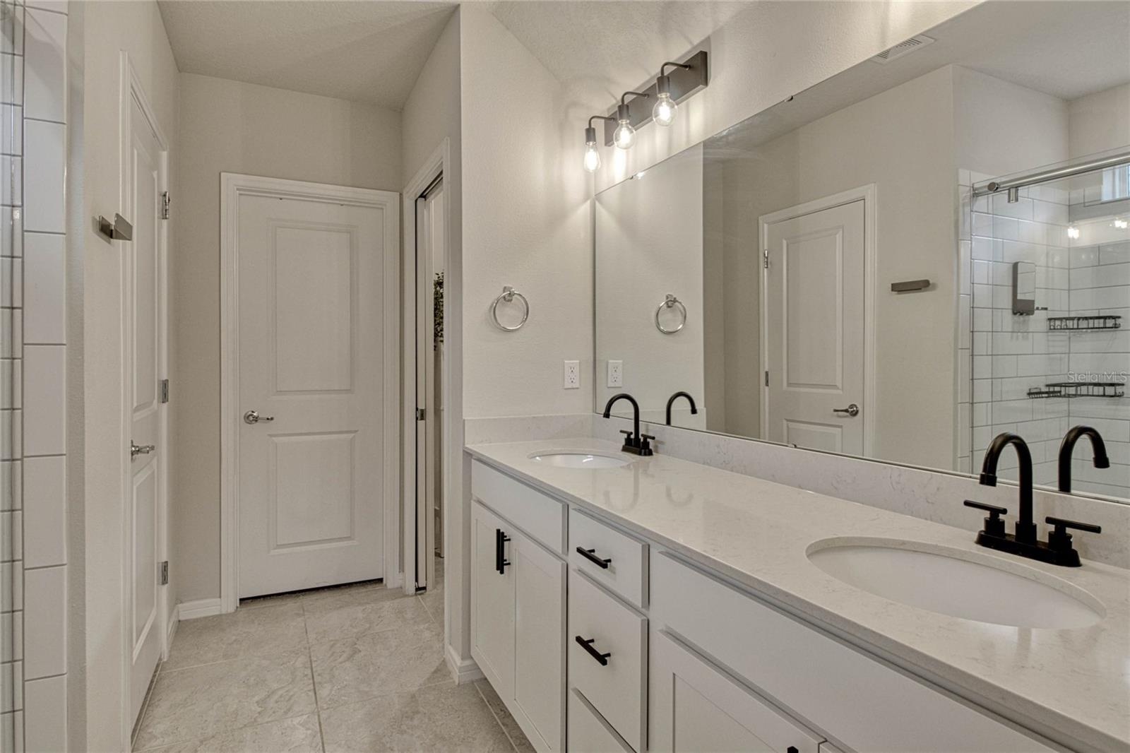 5663 KEATON SPRINGS DR, LAKELAND, FL, 33811