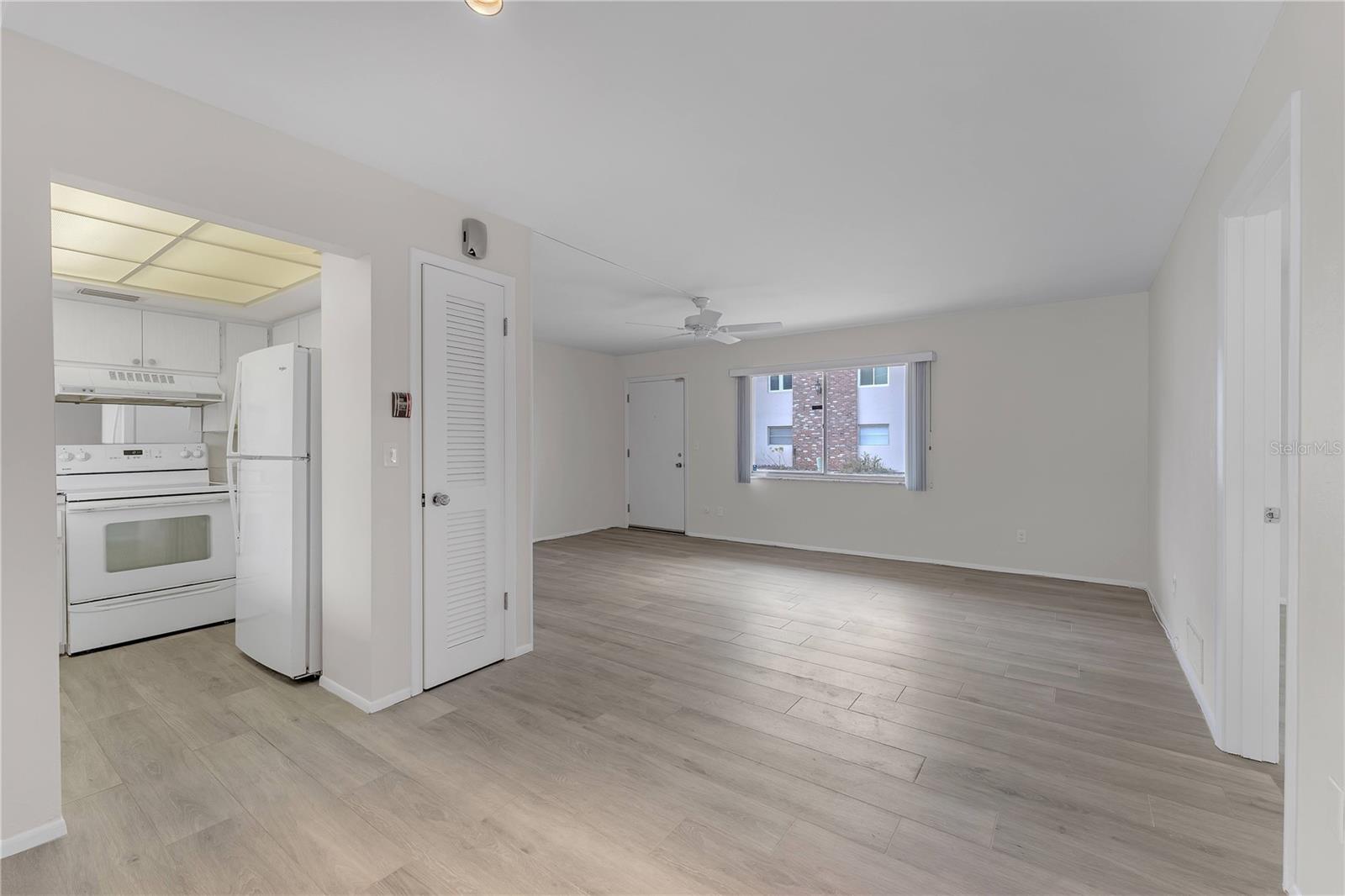 3751 S SCHOOL AVE #9, SARASOTA, FL, 34239