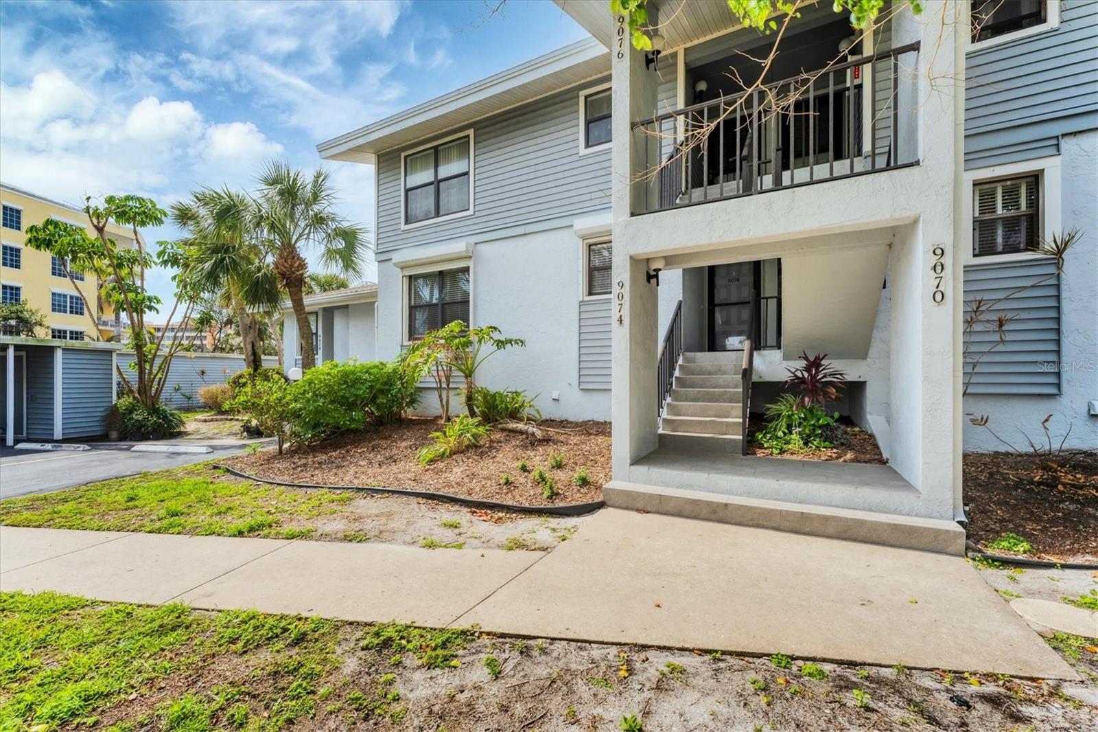 9074 MIDNIGHT PASS RD #11, SARASOTA, FL, 34242