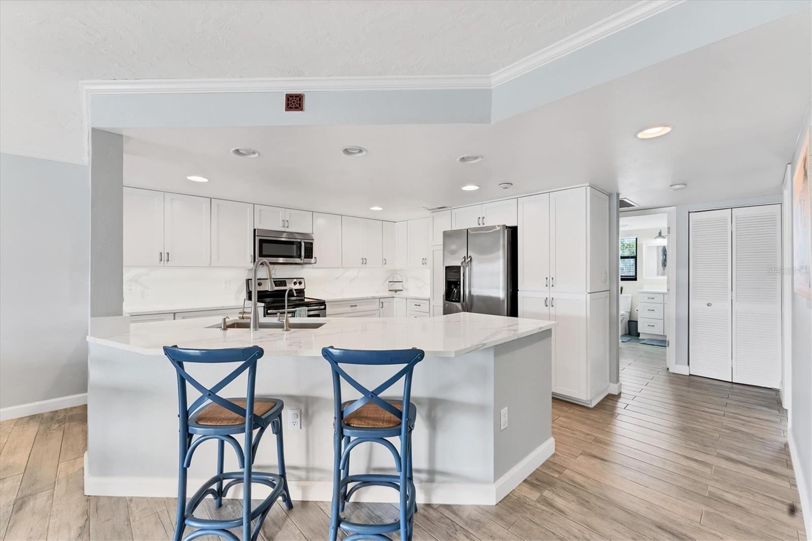 9074 MIDNIGHT PASS RD #11, SARASOTA, FL, 34242