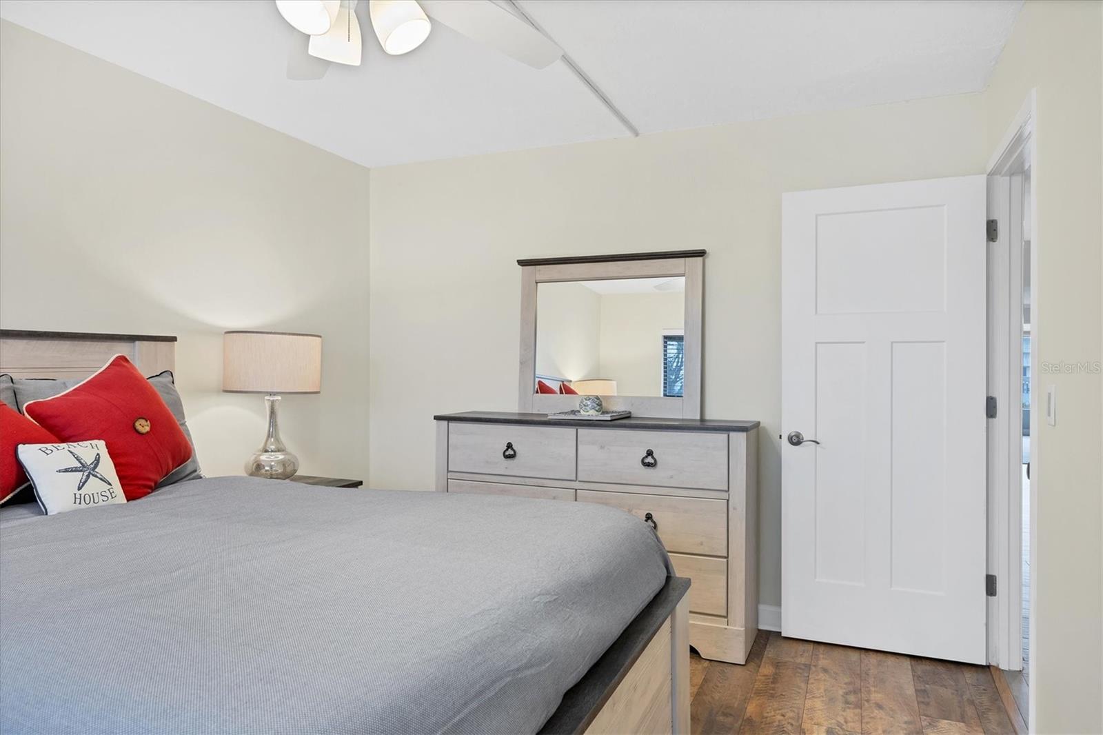 9074 MIDNIGHT PASS RD #11, SARASOTA, FL, 34242