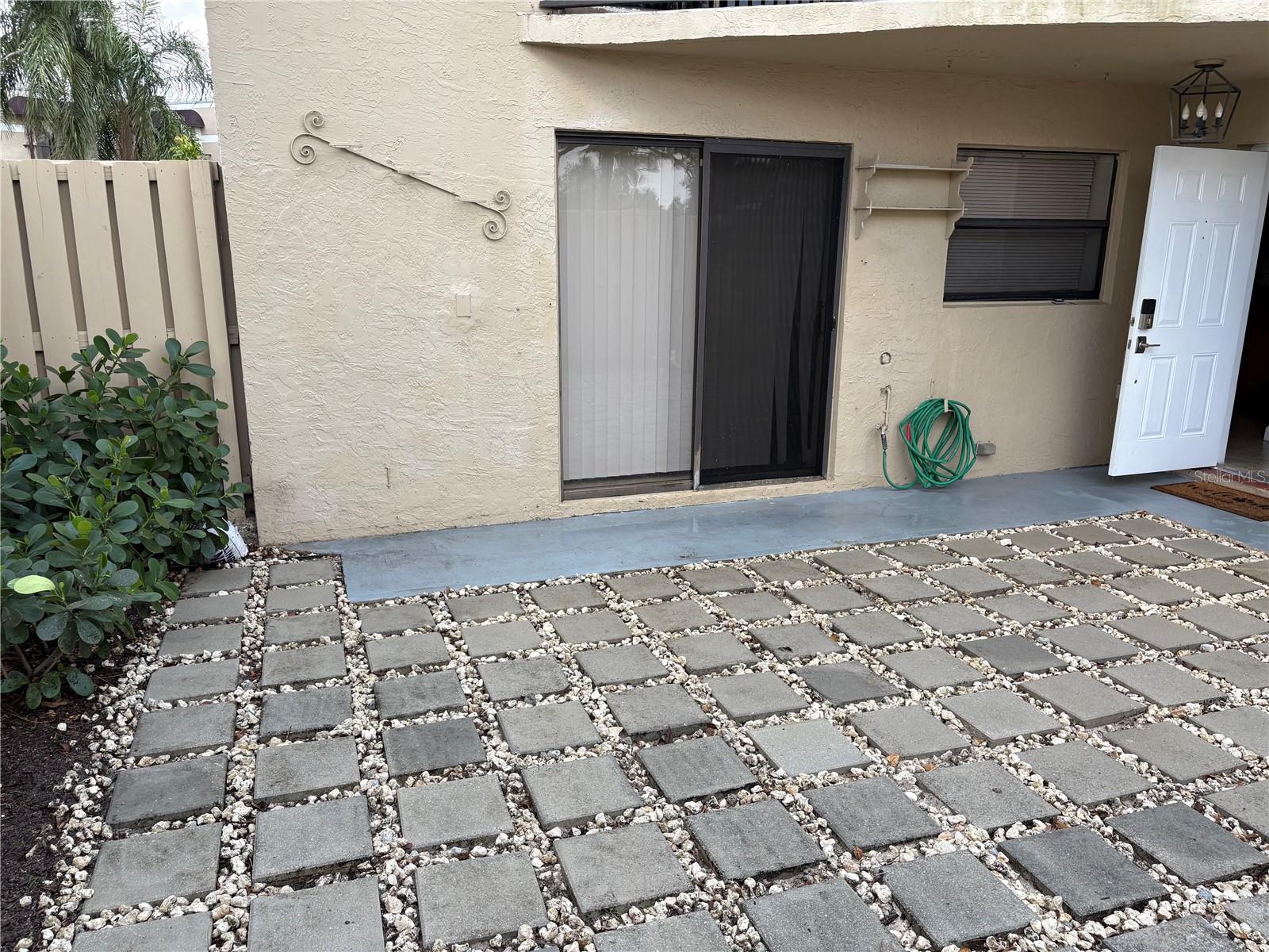 4075 VILLAGE DR #B, DELRAY BEACH, FL, 33445