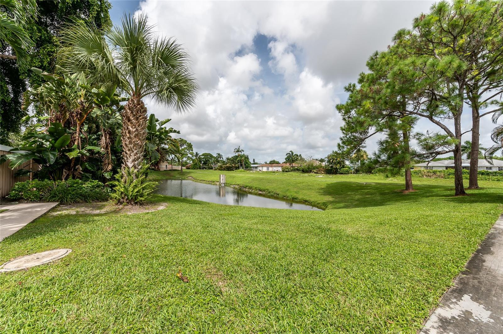 4075 VILLAGE DR #B, DELRAY BEACH, FL, 33445