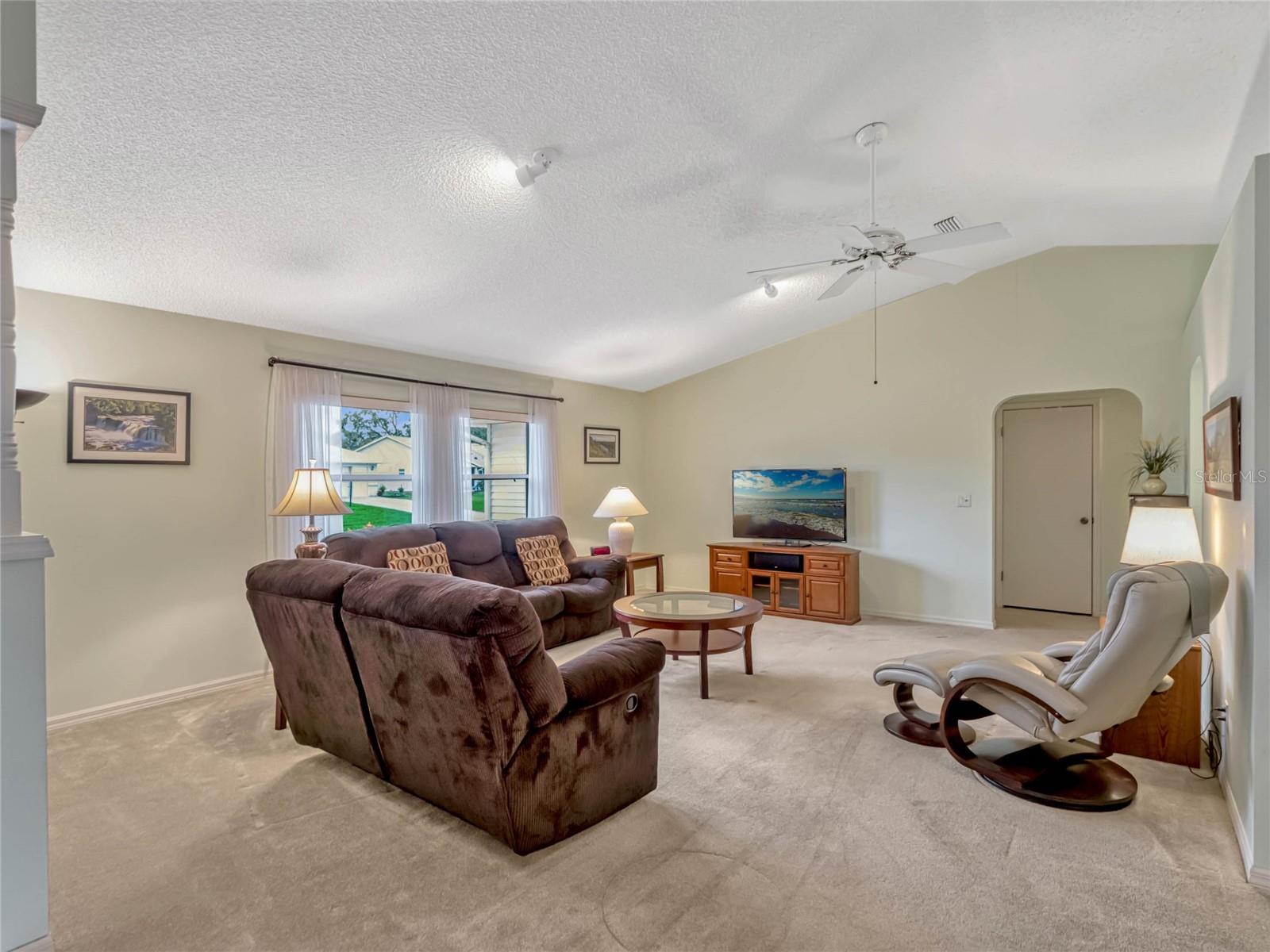 27003 RACQUET CIR, LEESBURG, FL, 34748