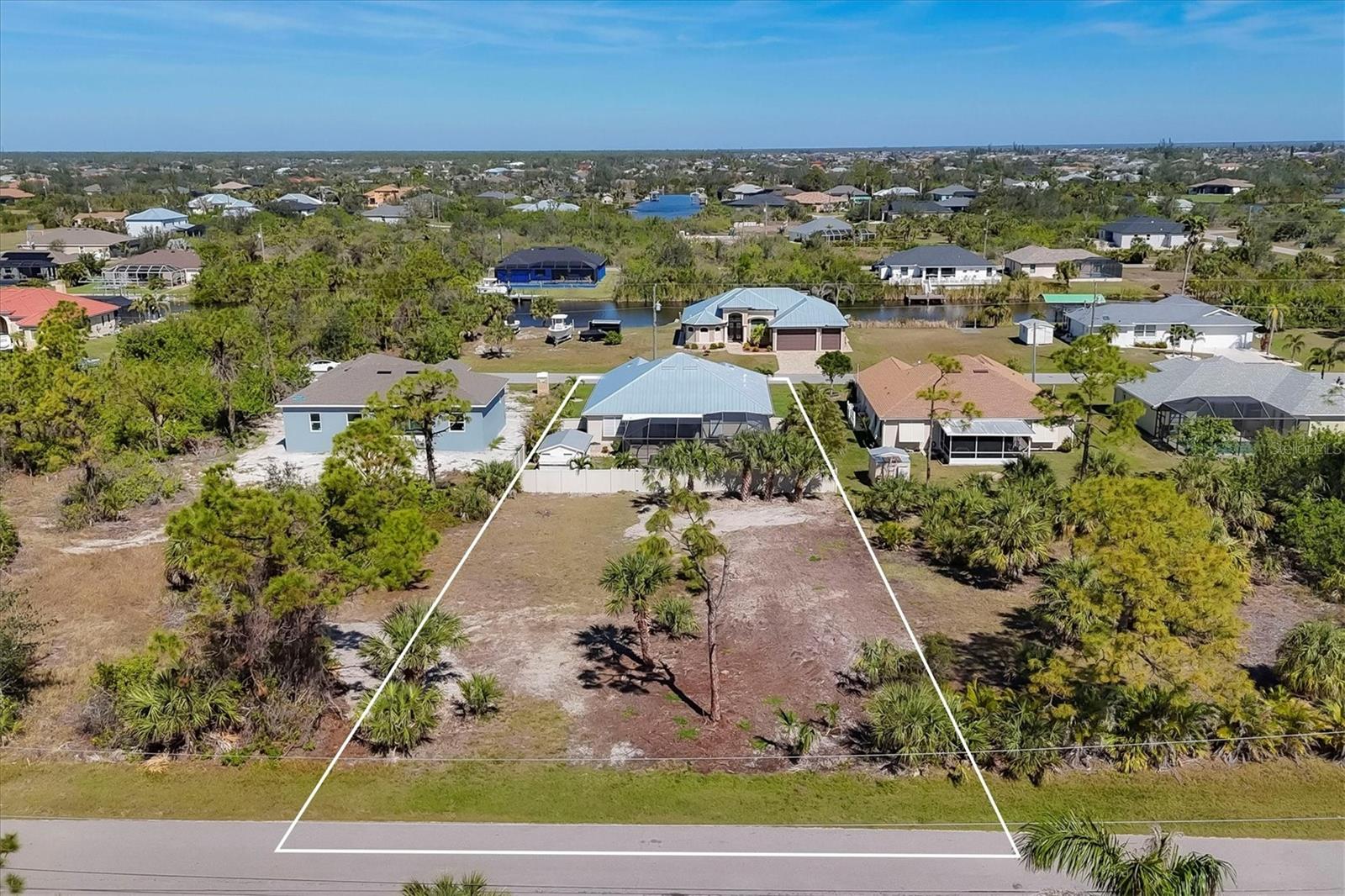 15201 ALDAMA CIR, PORT CHARLOTTE, FL, 33981