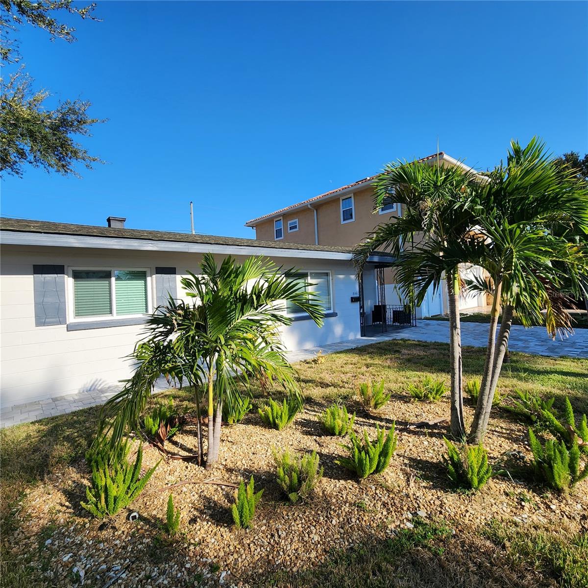 8461 5TH ST N, ST PETERSBURG, FL, 33702