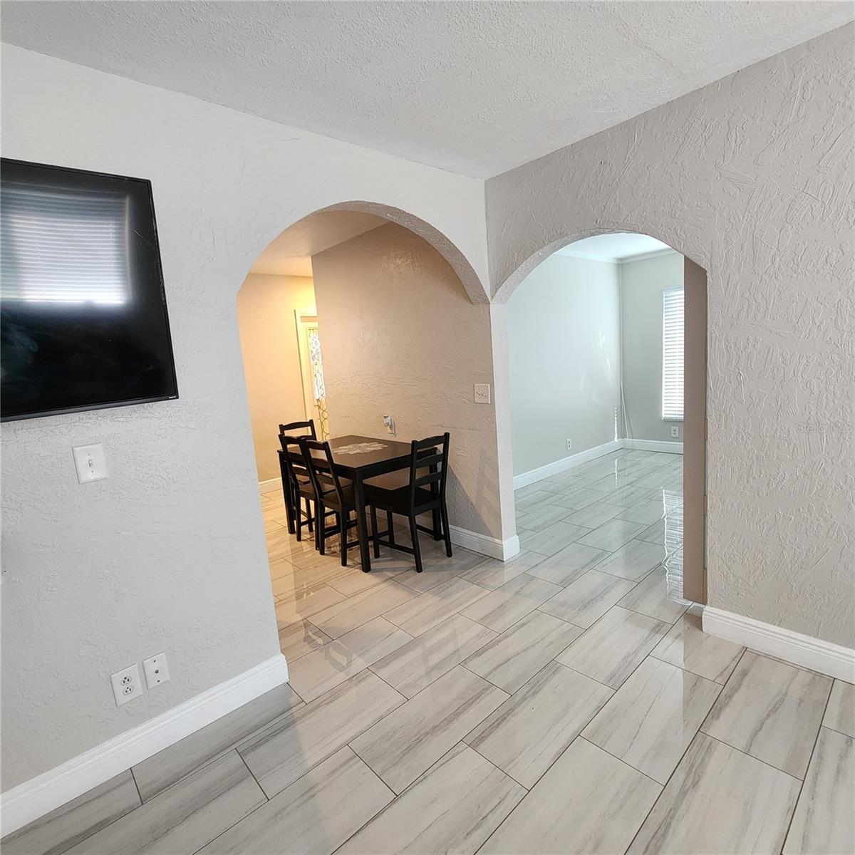 8461 5TH ST N, ST PETERSBURG, FL, 33702