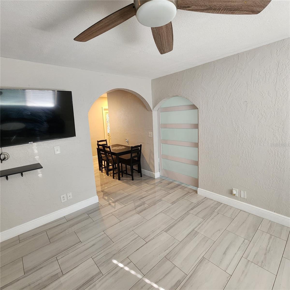 8461 5TH ST N, ST PETERSBURG, FL, 33702