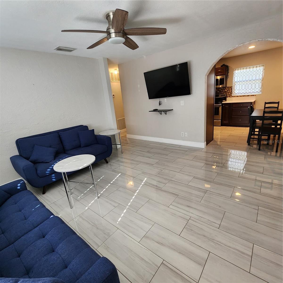 8461 5TH ST N, ST PETERSBURG, FL, 33702