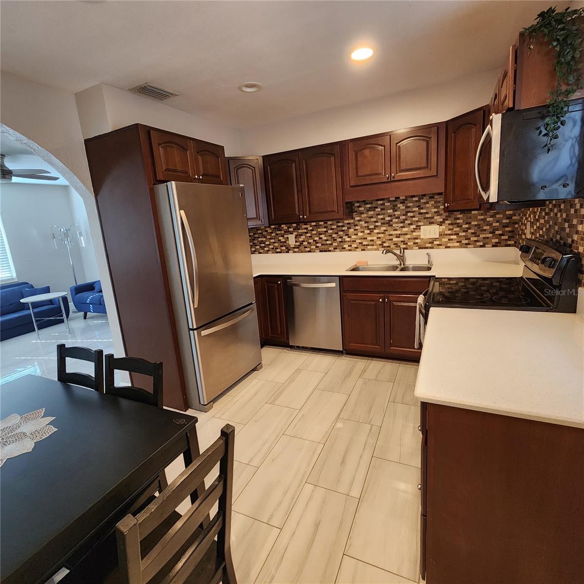 8461 5TH ST N, ST PETERSBURG, FL, 33702