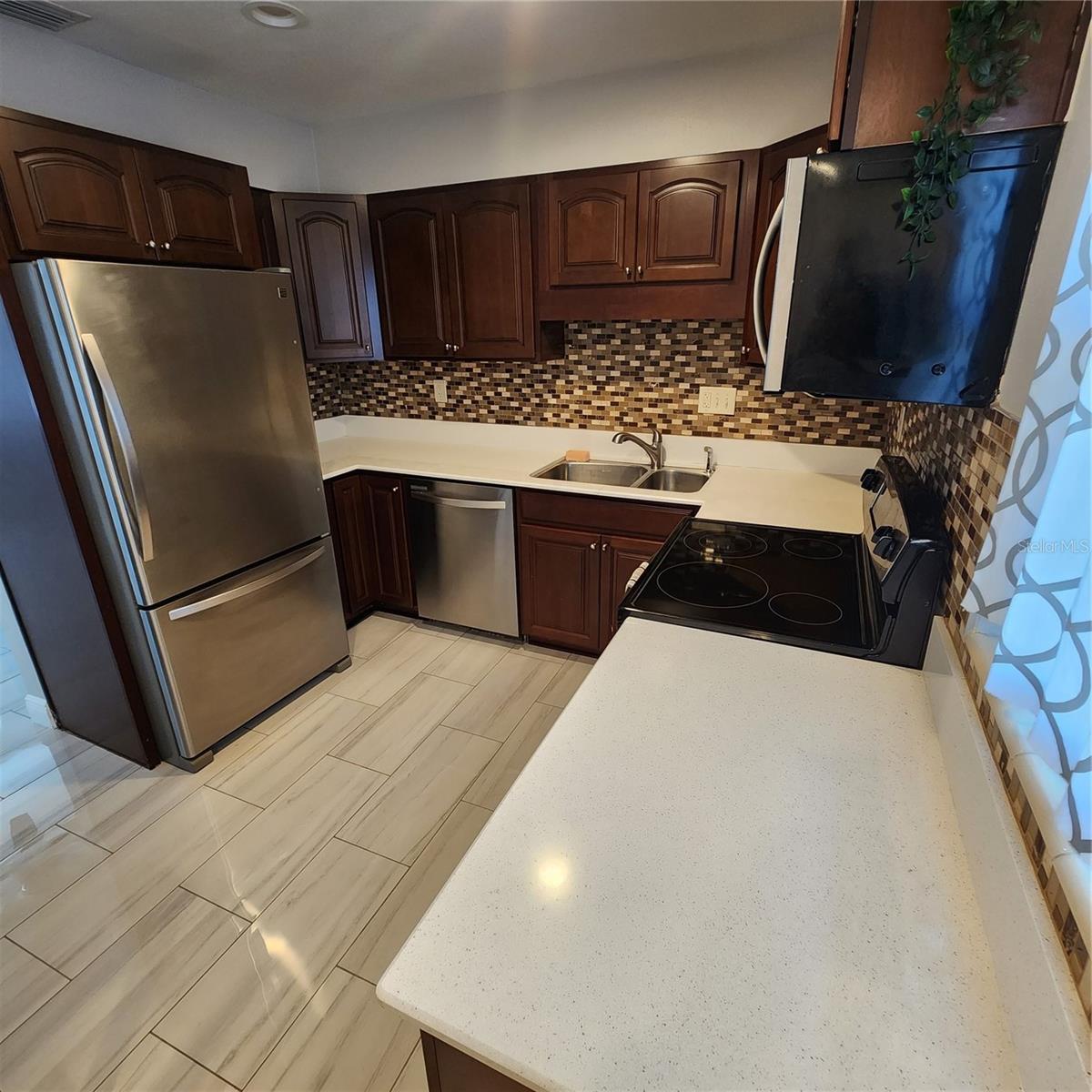 8461 5TH ST N, ST PETERSBURG, FL, 33702