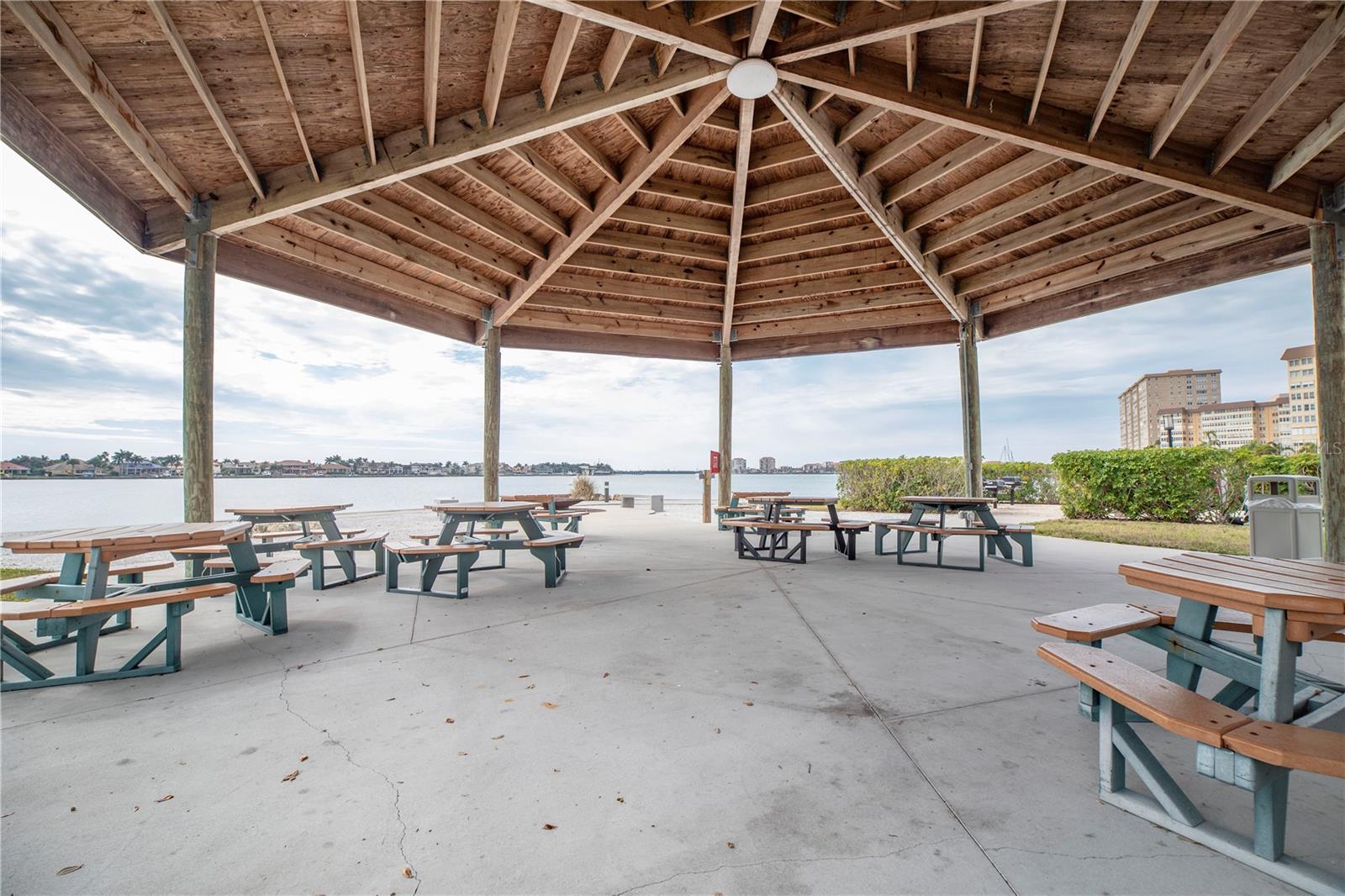 5200 BRITTANY DR S #1710, ST PETERSBURG, FL, 33715