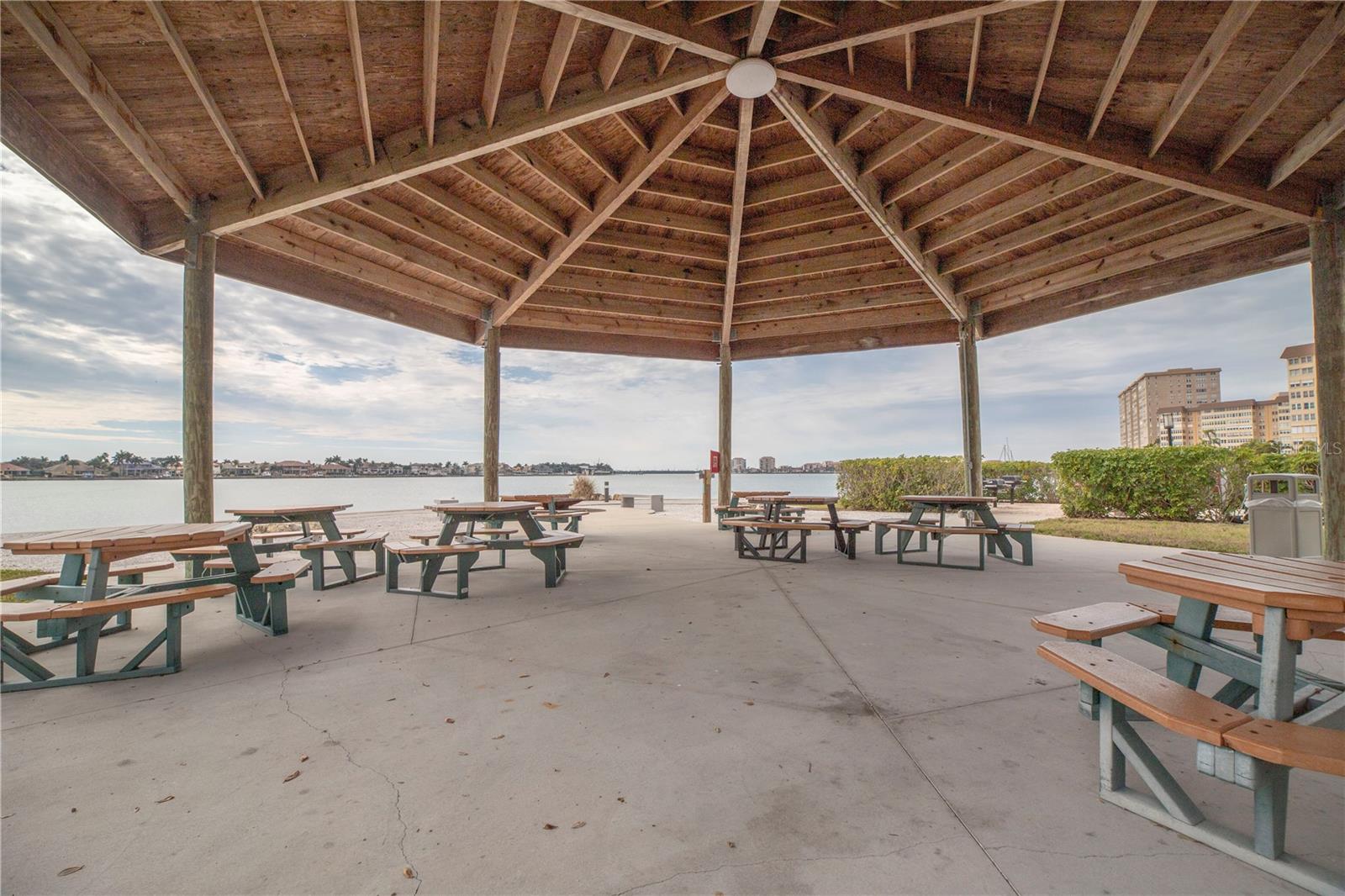 5200 BRITTANY DR S #1710, ST PETERSBURG, FL, 33715