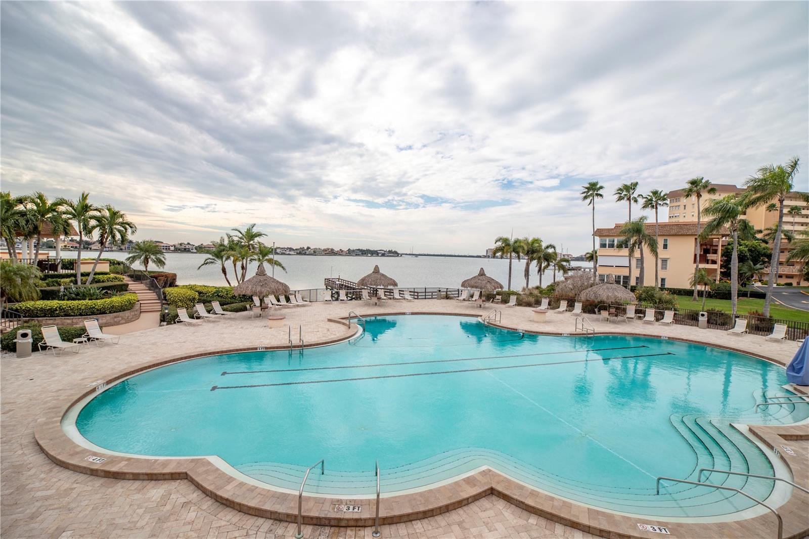 5200 BRITTANY DR S #1710, ST PETERSBURG, FL, 33715