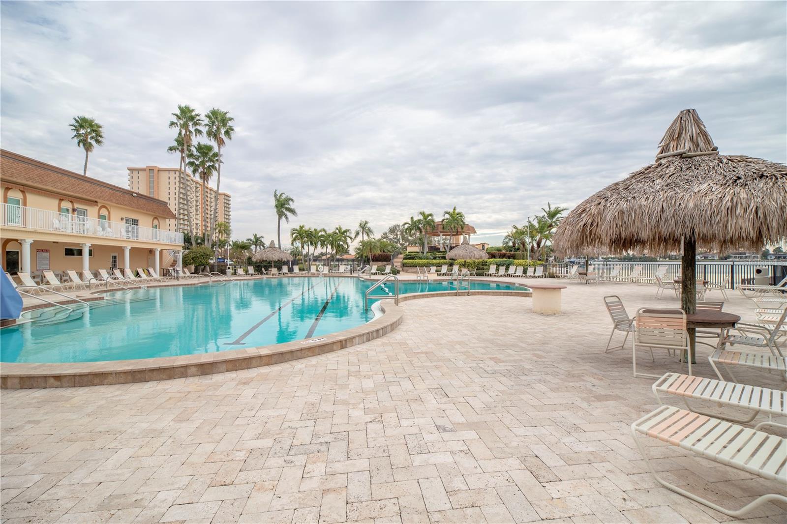 5200 BRITTANY DR S #1710, ST PETERSBURG, FL, 33715