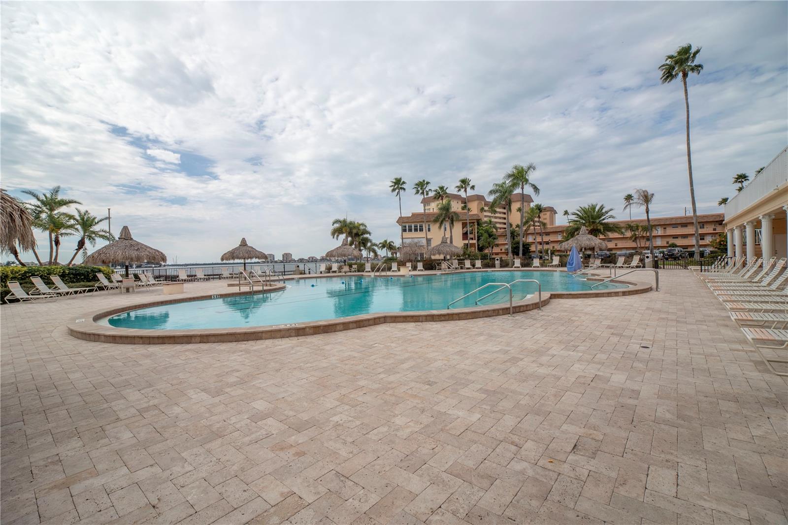 5200 BRITTANY DR S #1710, ST PETERSBURG, FL, 33715