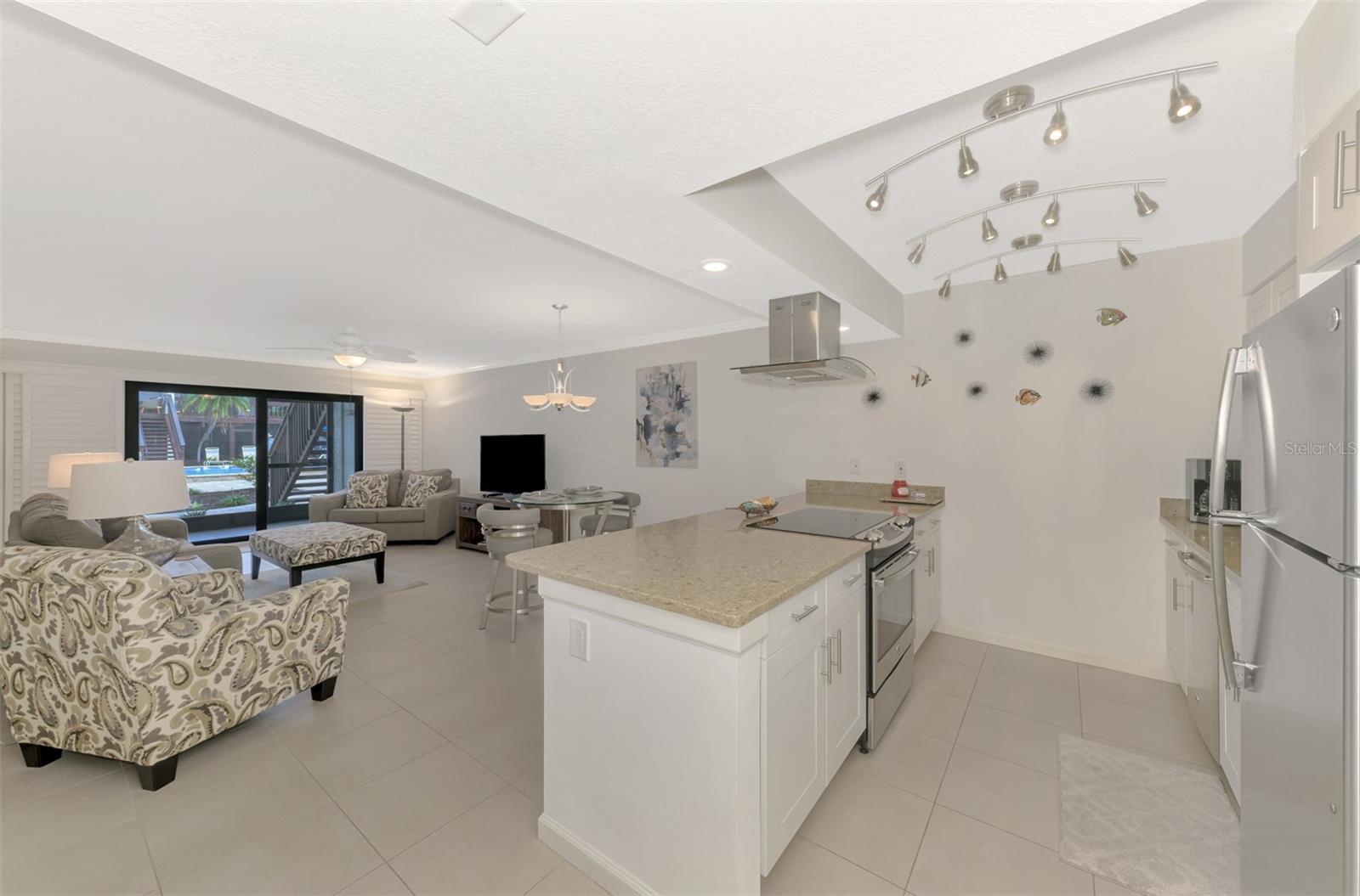 1618 STICKNEY POINT RD #101, SARASOTA, FL, 34231