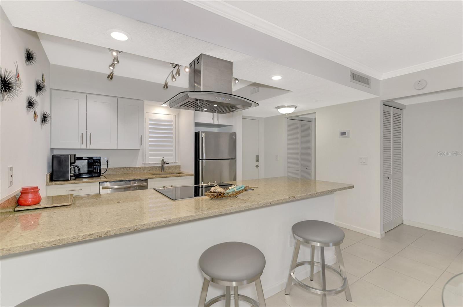 1618 STICKNEY POINT RD #101, SARASOTA, FL, 34231