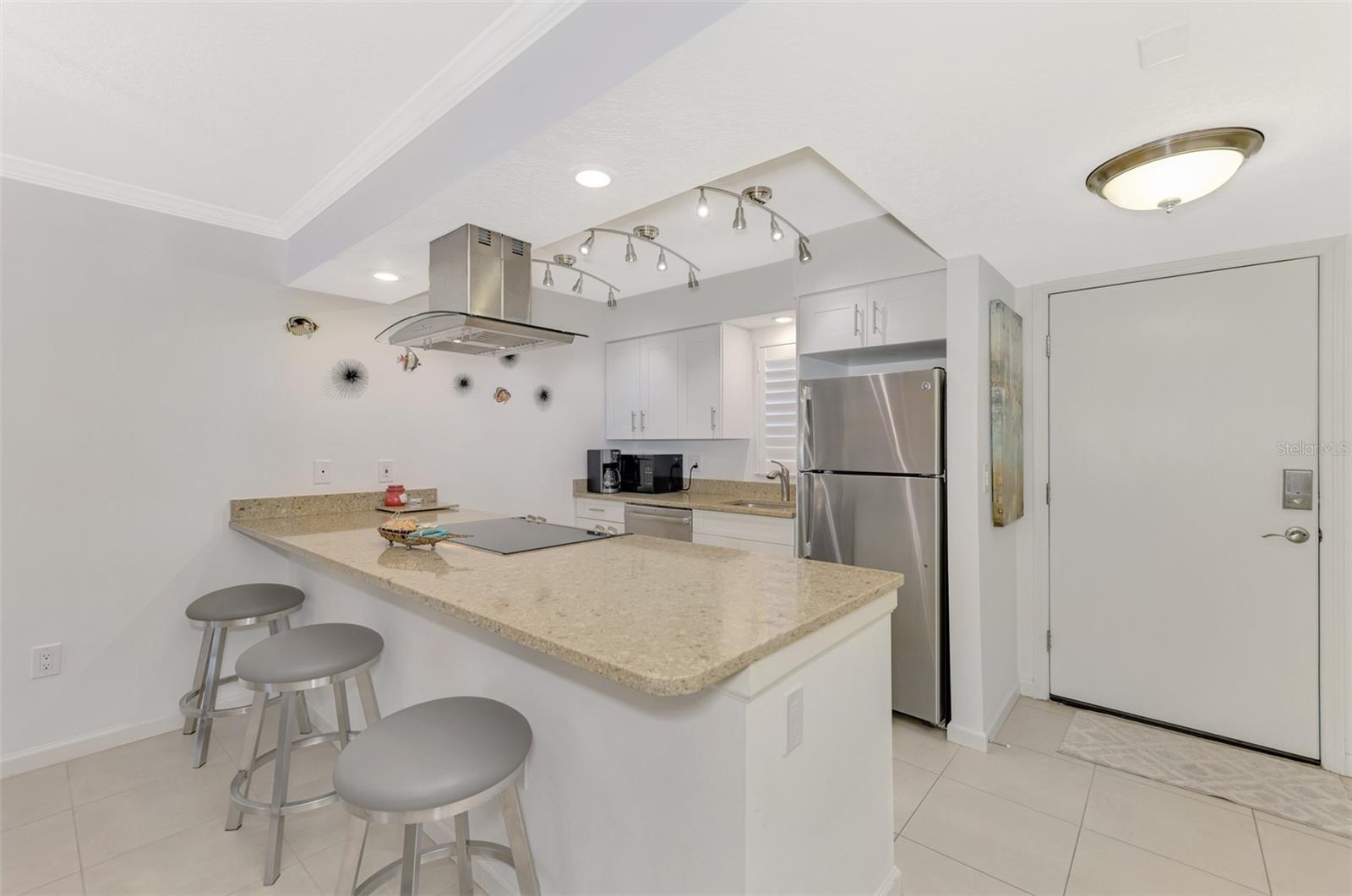 1618 STICKNEY POINT RD #101, SARASOTA, FL, 34231