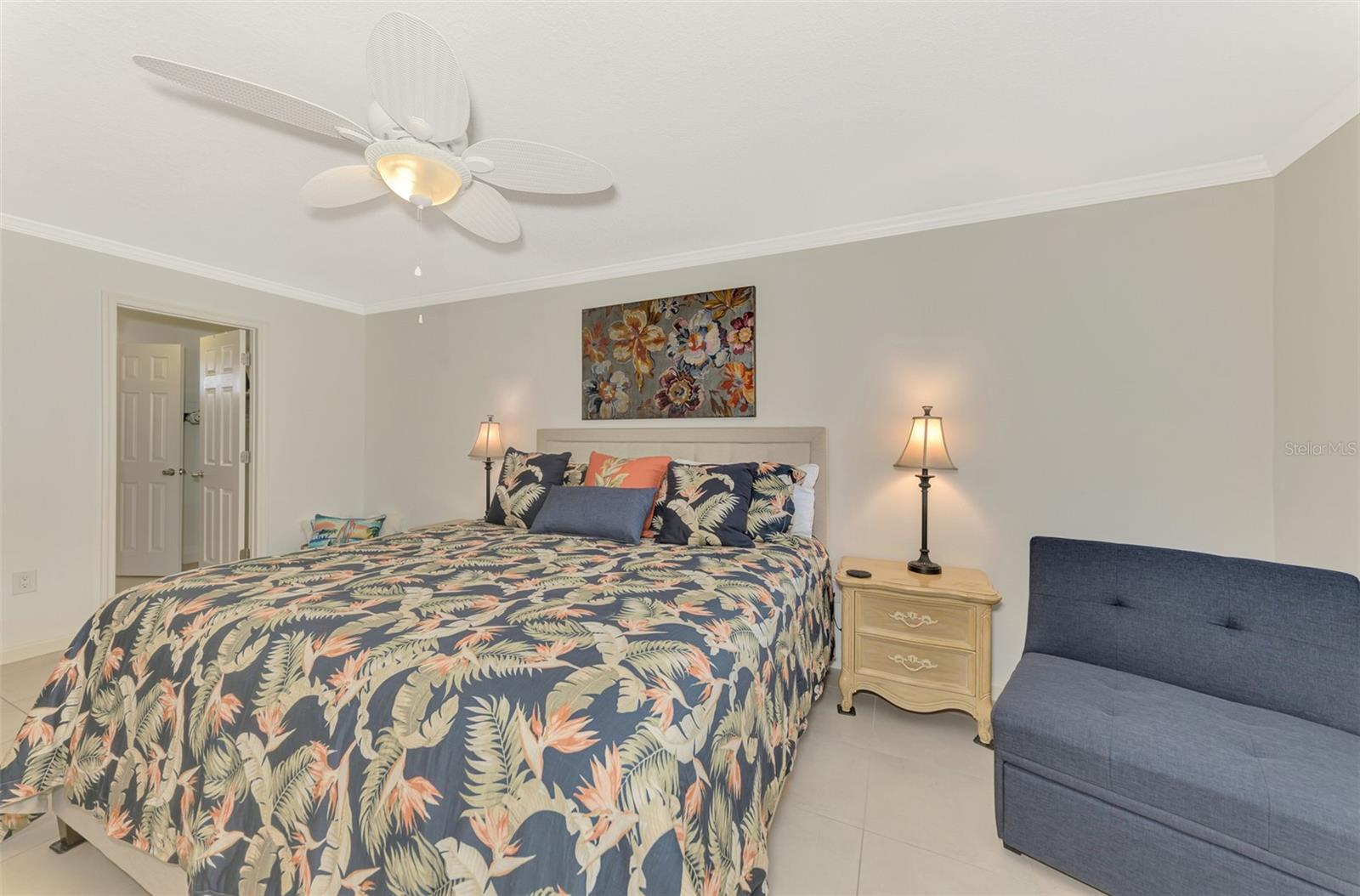 1618 STICKNEY POINT RD #101, SARASOTA, FL, 34231