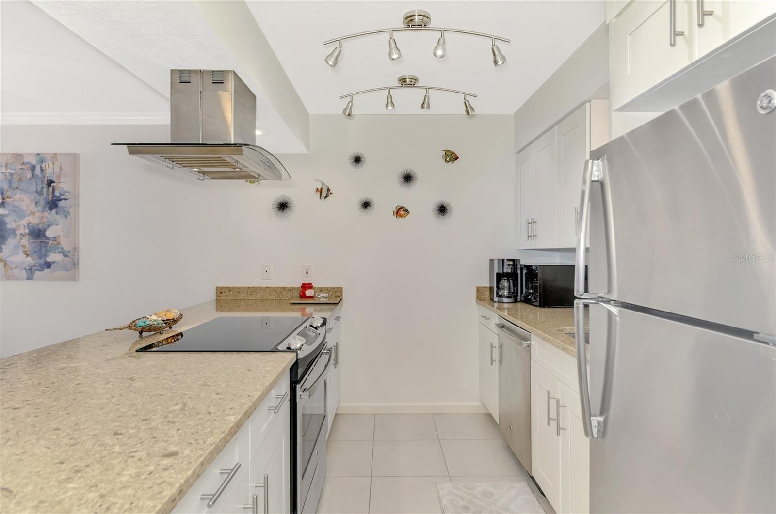 1618 STICKNEY POINT RD #101, SARASOTA, FL, 34231