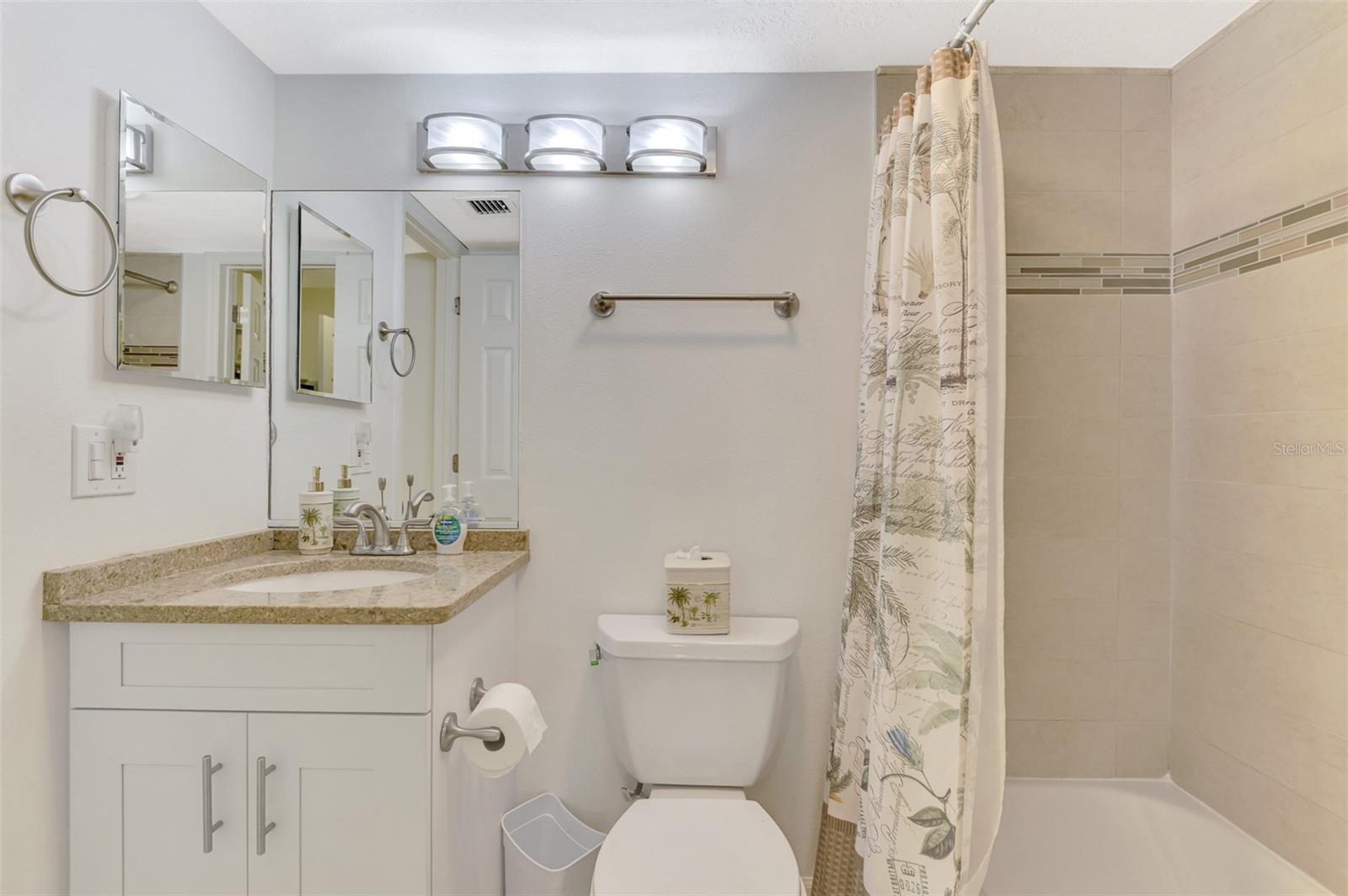 1618 STICKNEY POINT RD #101, SARASOTA, FL, 34231