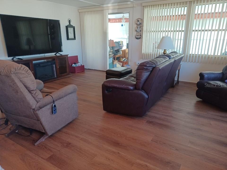 200 WATERFRONT DR, LEESBURG, FL, 34748